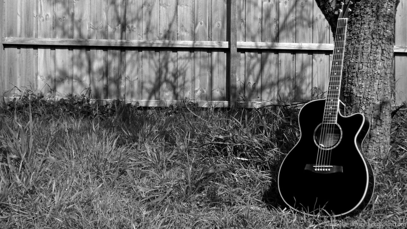 1600x900 Acoustic Guitar Desktop Wallpaper