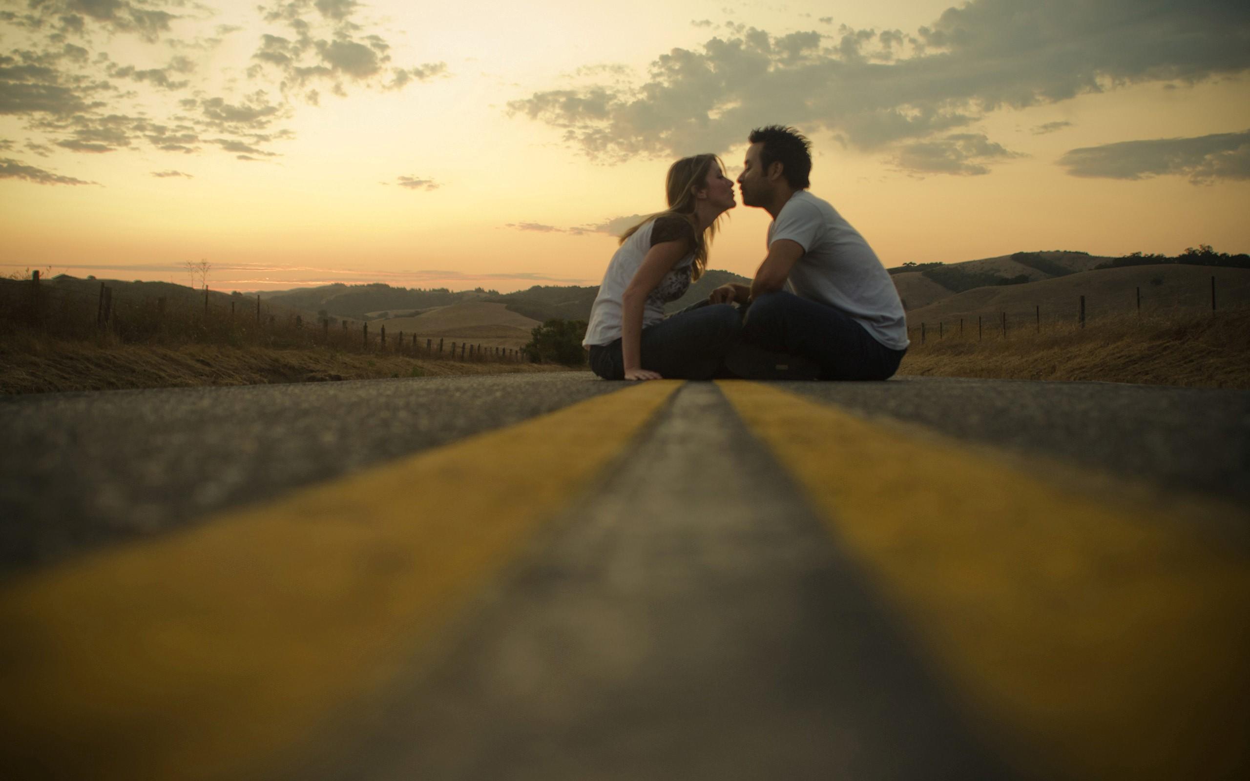 2560x1600 Free download Cute Couple doing Romance on Road Wallpaper HD Wallpaper [2560x1600] for your Desktop, Mobile & Tablet. Explore Cute Couple Wallpaper. Romantic Couple Wallpaper, Cute Anime Couple Wallpaper