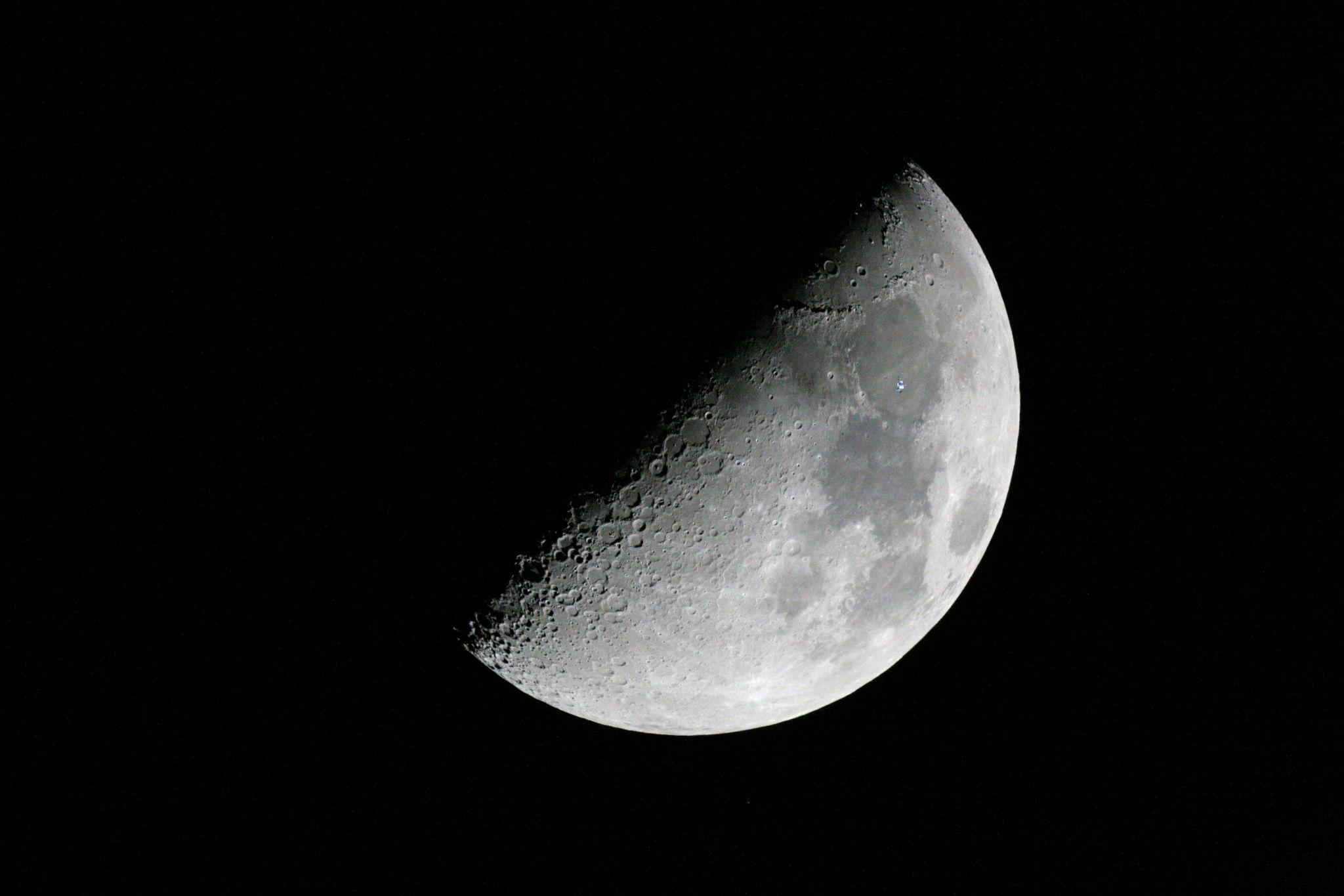 2048x1365 moon wallpaper full hd