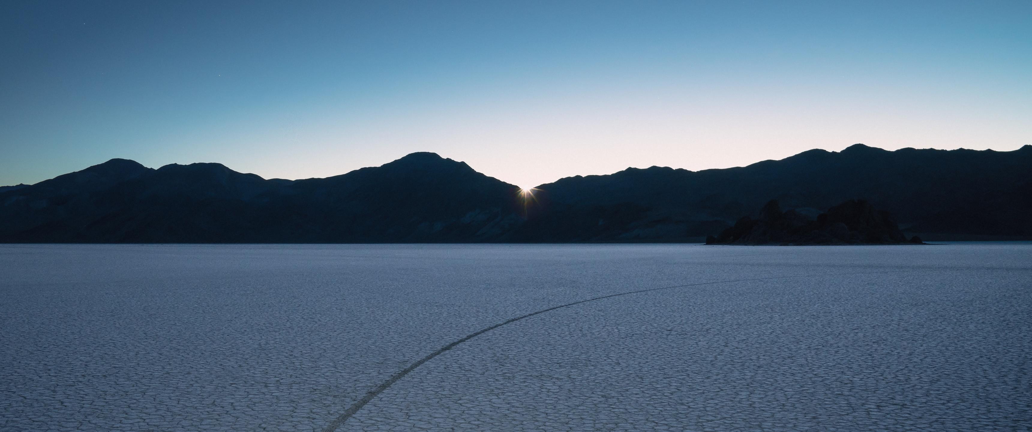 3440x1440 macOS Mojave Wallpaper 4K, Desert, Sunrise, Mountains, Clear sky, Panoramic, Nature