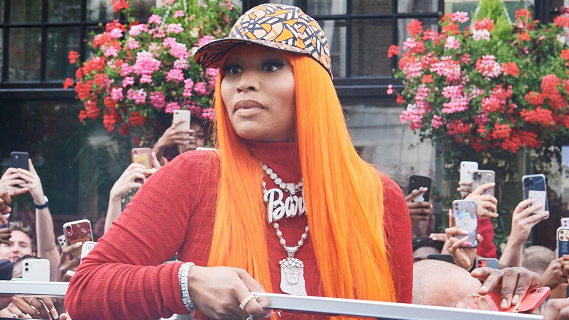 1920x1080 Nicki Minaj Swarmed by Fans in England