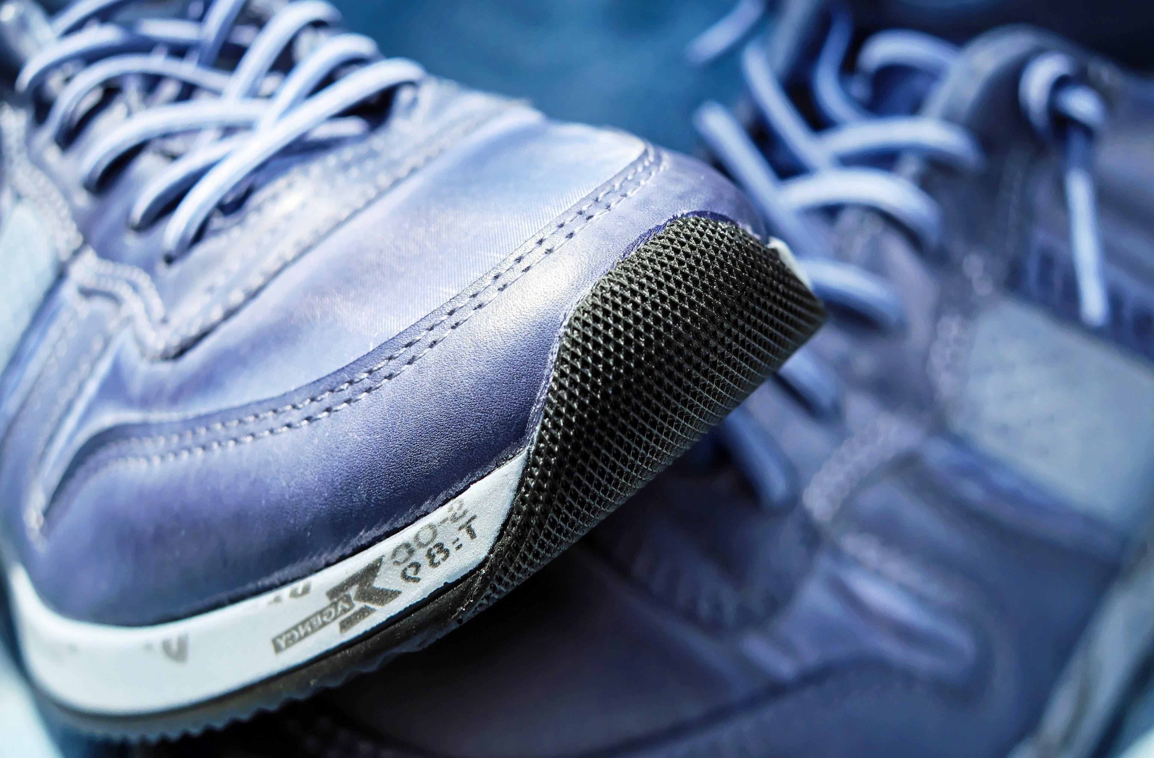 3840x2522 sport shoe #running shoe #shoe #blue jeans #rubber sole 4k wallpaper