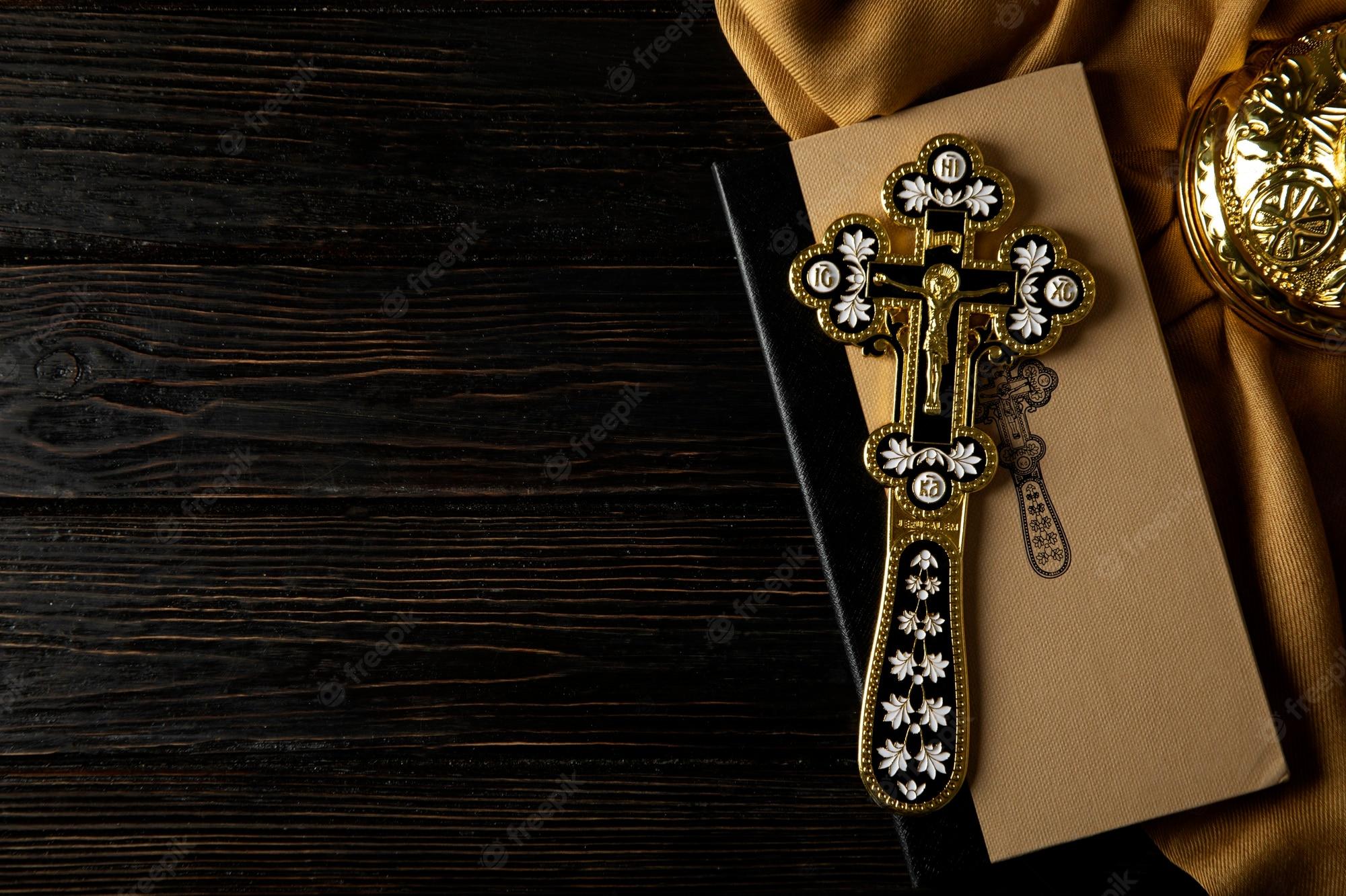 Gold Cross Wallpapers - Top Free Gold Cross Backgrounds - WallpaperAccess