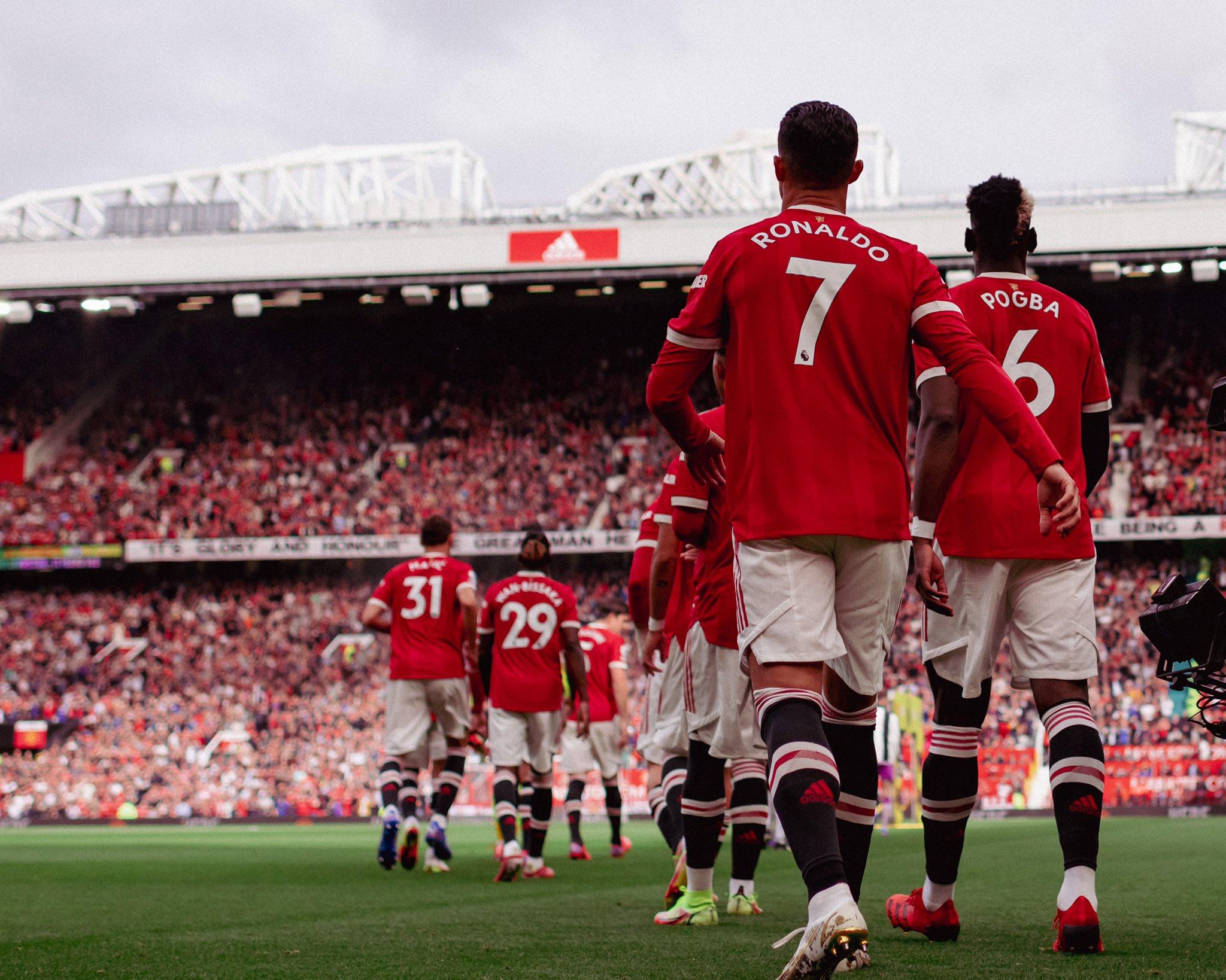 2048x1638 Manchester United F.C. HD Wallpaper