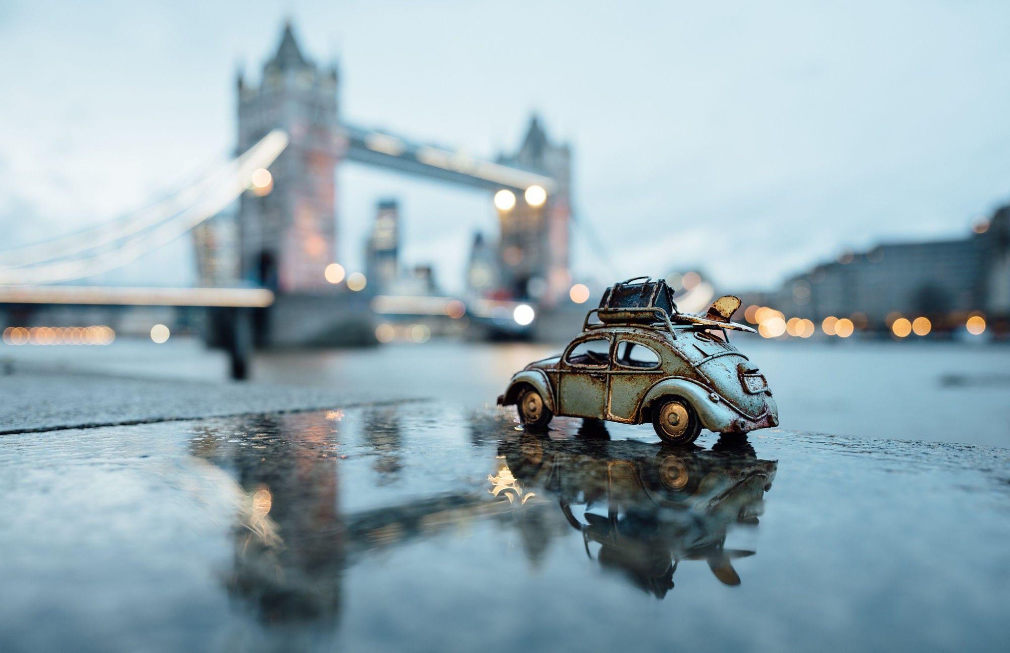 2000x1293 water car city urban rain toys london wallpaper and background