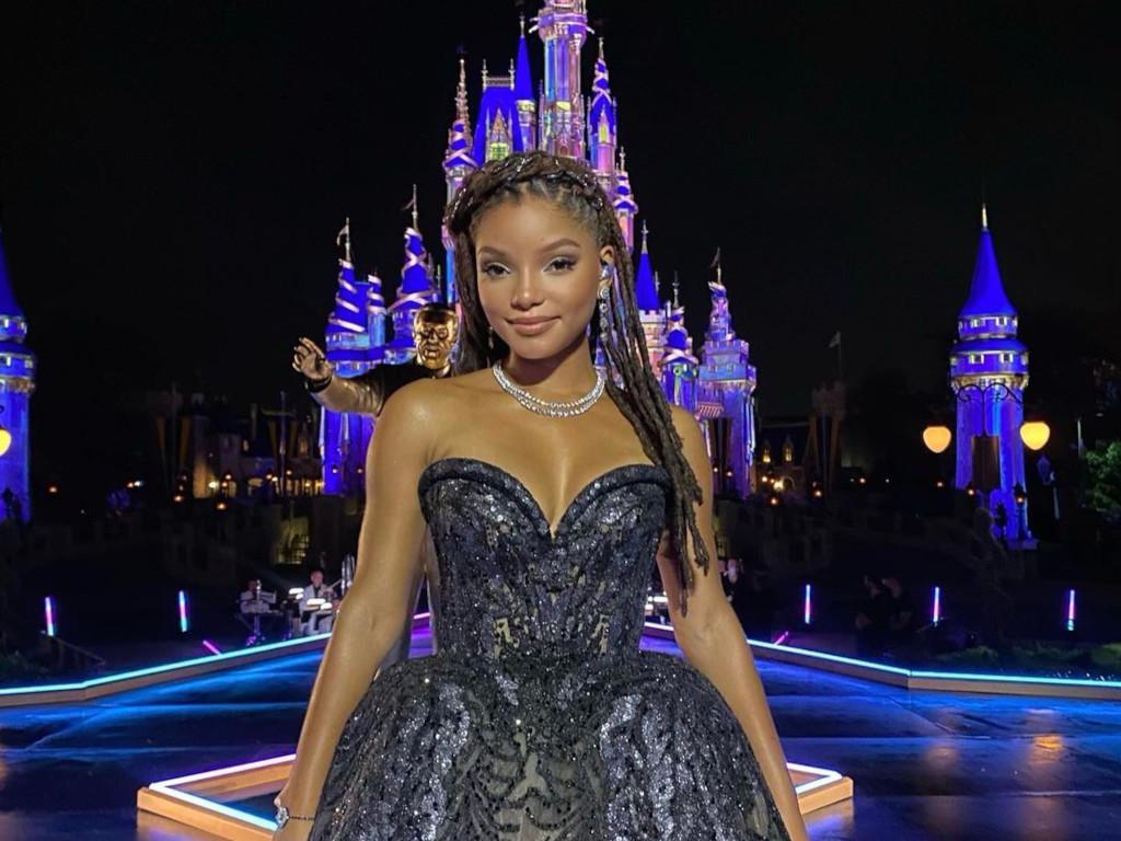 1024x768 Halle Bailey can't believe she's Ariel in The Little Mermaid. News & Features