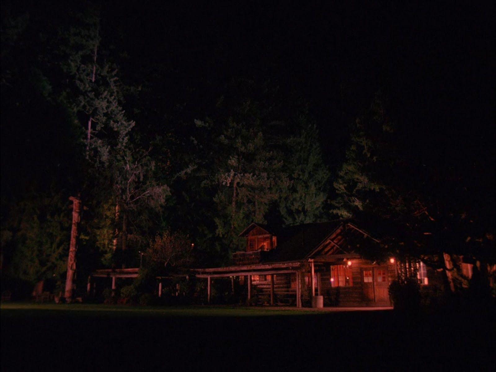 1600x1200 Blue Pine Lodge