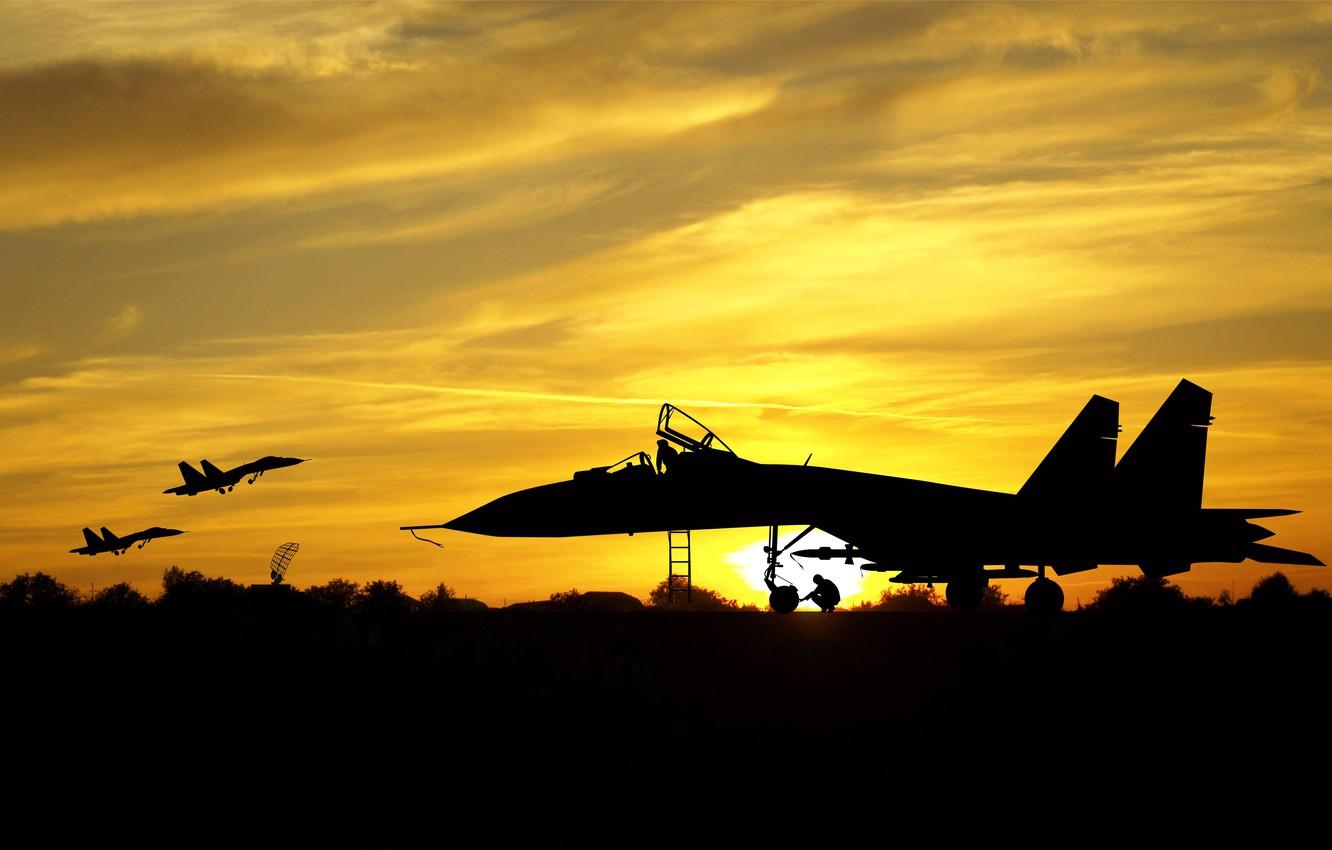 1332x850 Wallpaper the plane, silhouette, the airfield, Su- wallpaper., beautiful background, locator, sky flight dal, pilot technician, preparing for the departure, Soviet Russian multi purpose, military fighter jets image for desktop, section авиация