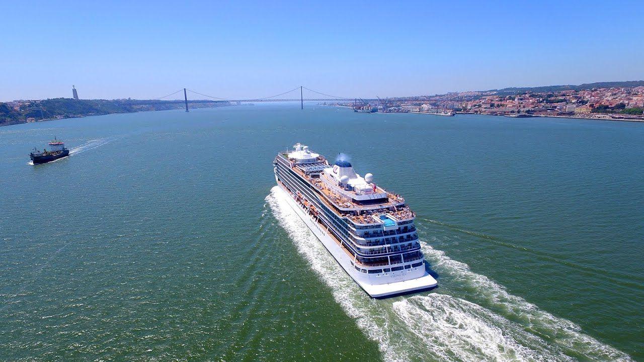 1600x900 Lisbon aerialça do Comércio São Jorge Sea