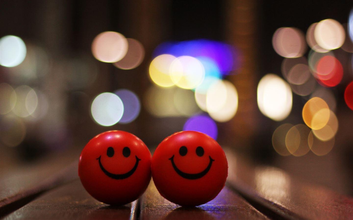1440x900 Happy Smiley MacBook Air Wallpaper Download