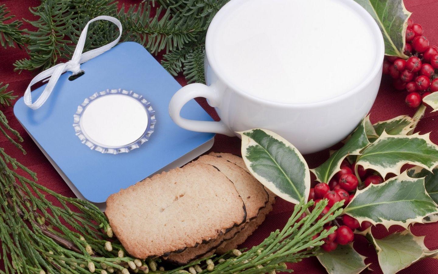 1440x900 Download wallpaper 1440x900 milk, cup, cookies, christmas, holly