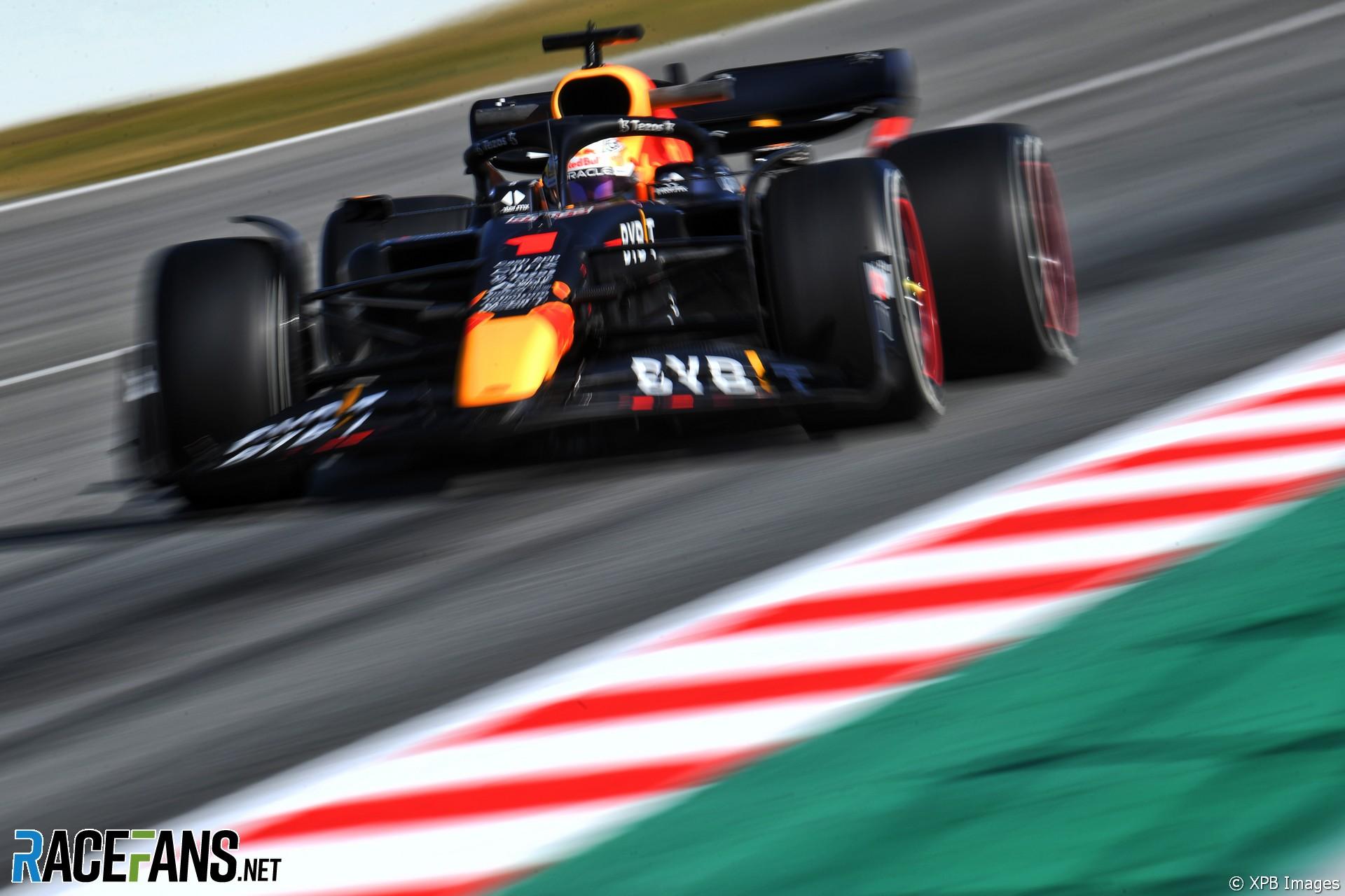 1920x1280 Max Verstappen 2022 Wallpaper