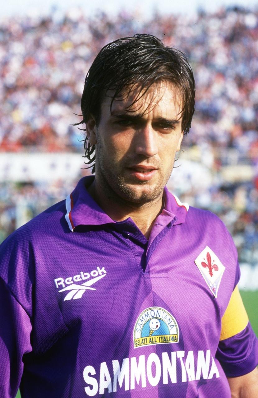 830x1280 Free download Hnh nn p Gabriel Batistuta 28 [830x1280] for your Desktop, Mobile & Tablet. Explore Gabriel Batistuta Wallpaper. Gabriel Batistuta Wallpaper