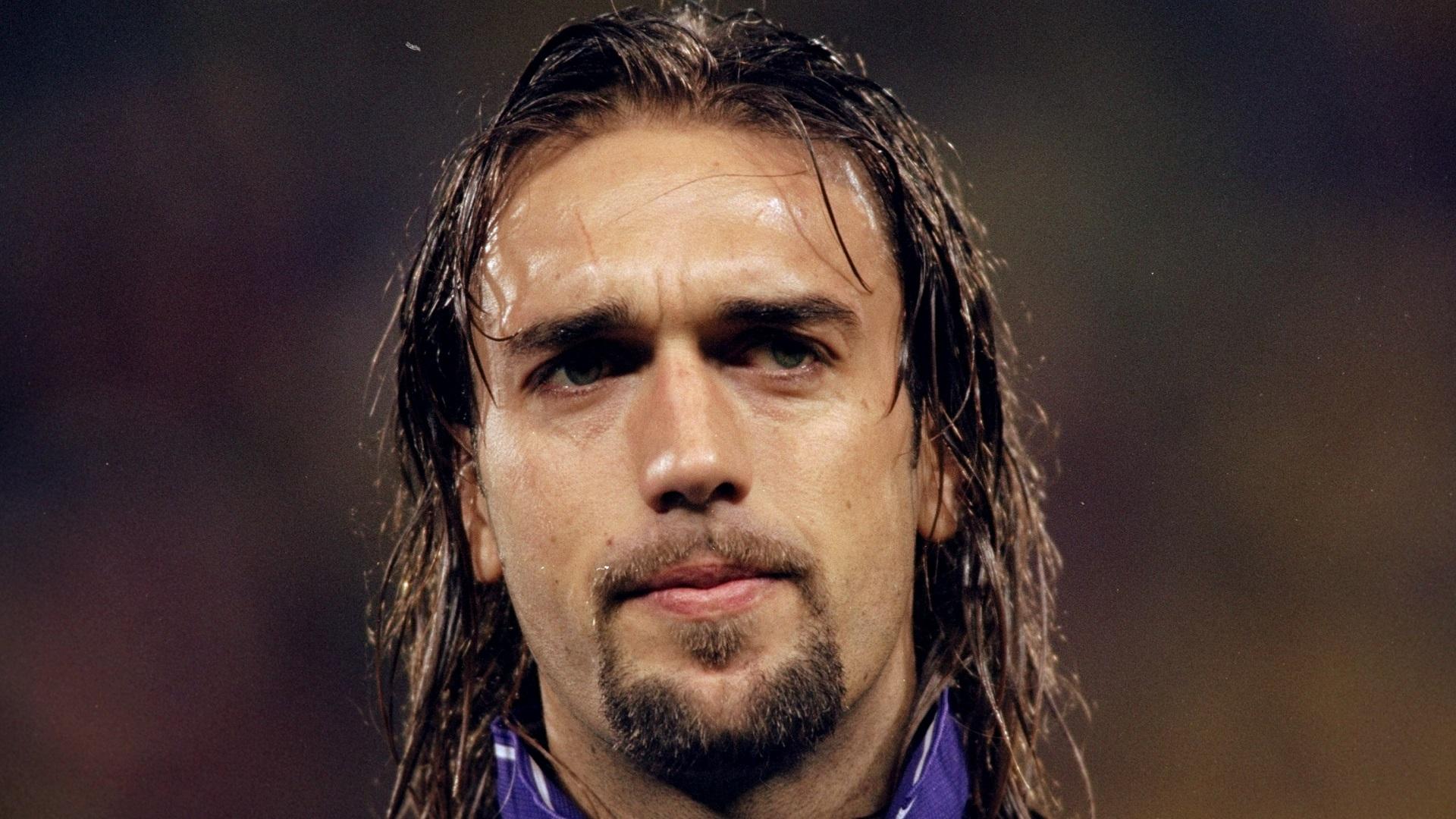 1920x1080 Argentina icon Batistuta undergoes ankle surgery after 'begging' doctor to amputate legs. Goal.com US
