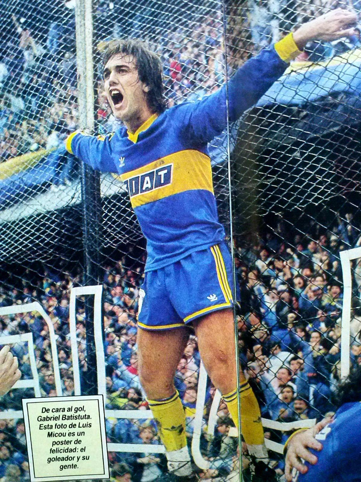 1200x1600 90s Football Batistuta celebrates for Boca Juniors