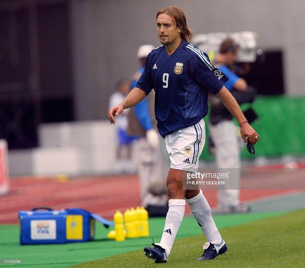1024x900 Argentinian Forward Gabriel Batistuta Leaves The Pitch After The Group F First Round Last Match Sweden Argentina Of The 200. Gabriel Batistuta, Argentinian, Pitch