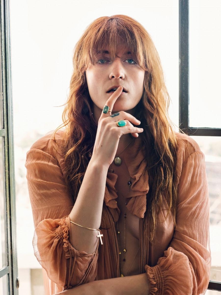 900x1200 Florence Welch wallpaper