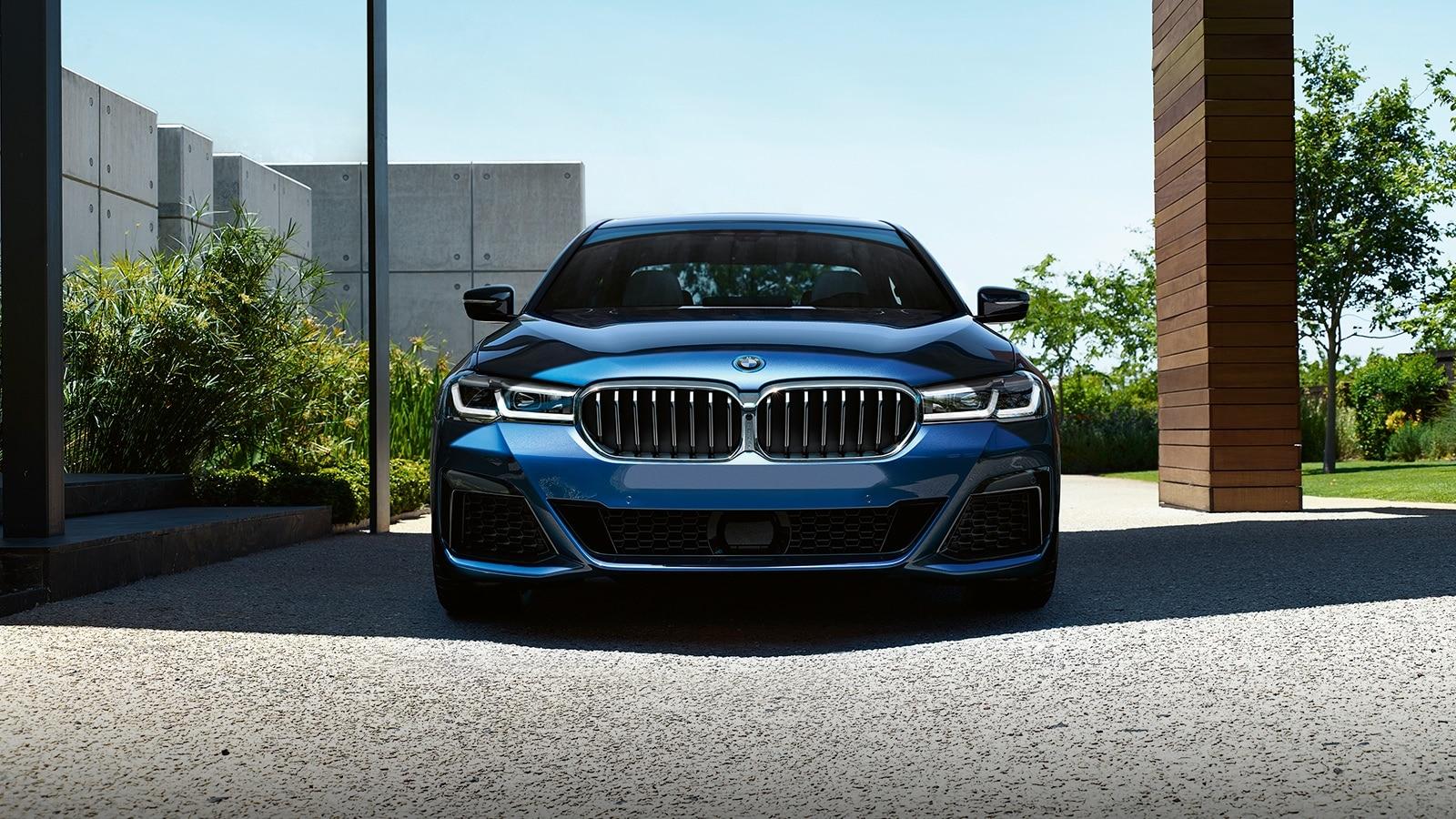 1600x900 Series Executive Sedan Gallery