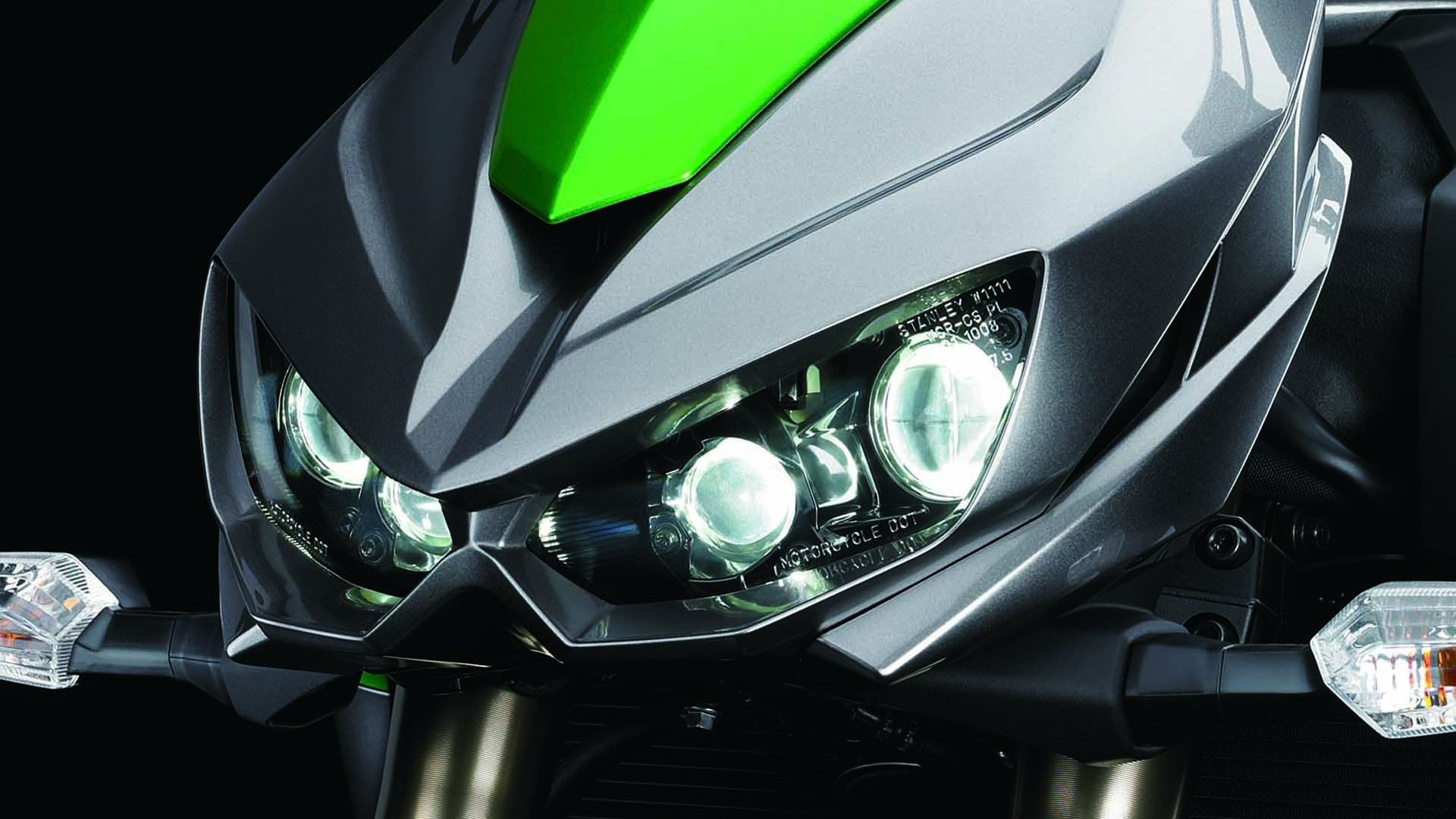 1920x1080 Kawasaki Z1000 ABS review