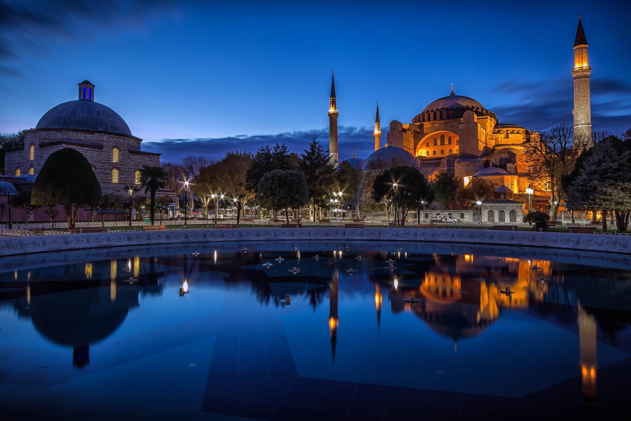 2048x1365 Wallpaper Mosque, Reflection, Ayasofya, Istanbul, Hagia Sophia, Night, Architecture:2048x1365