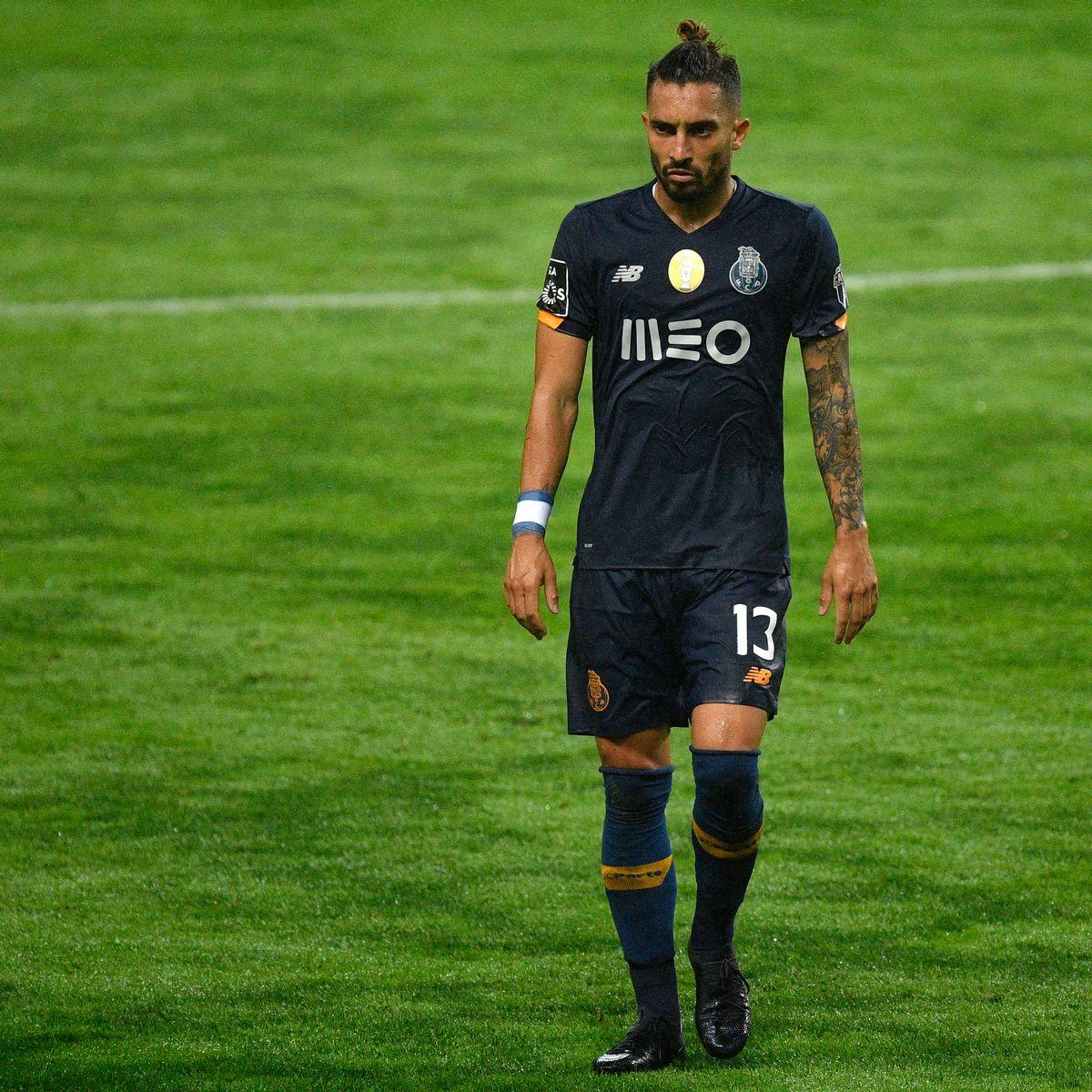 1200x1200 Manchester United 'make second bid for Alex Telles' and more transfer rumours Evening News