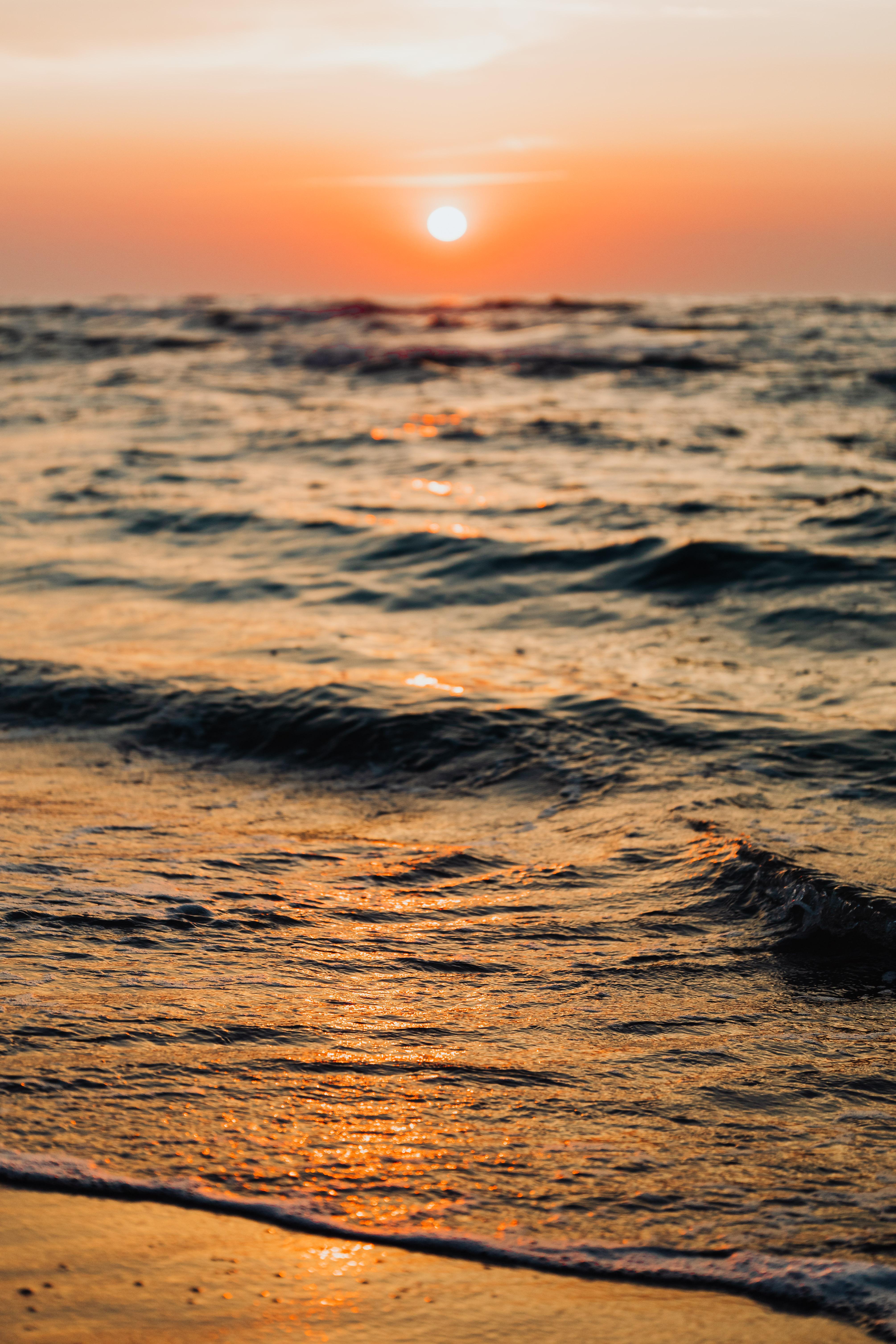 4019x6028 Sunset Over Ocean Waves Under Blue Sky · Free