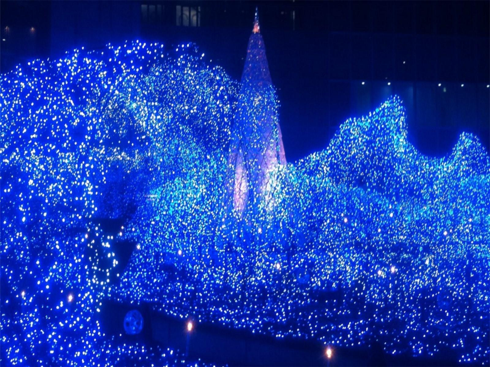 1600x1200 Blue Christmas Aesthetic Wallpaper
