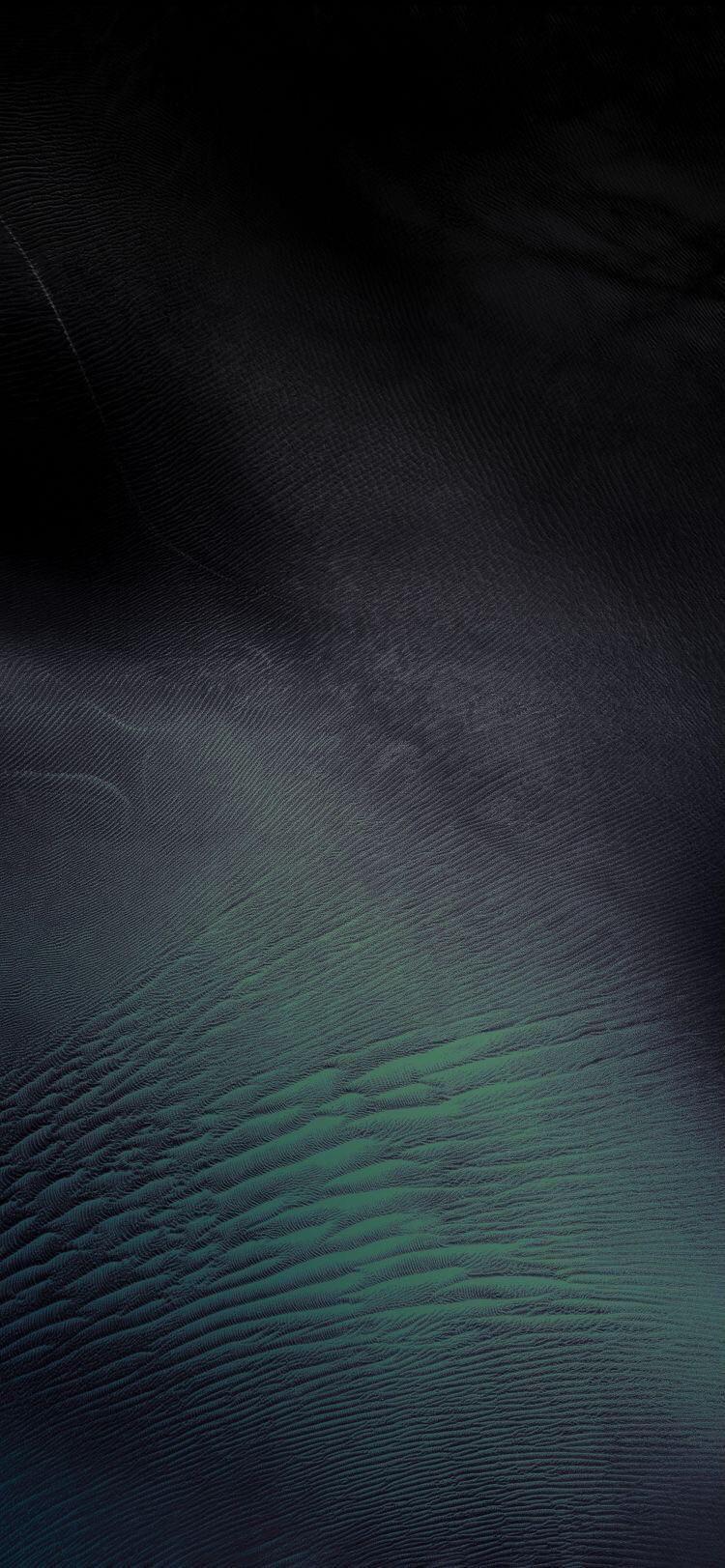 750x1623 My favorite mixed dark OLED wallpaper right