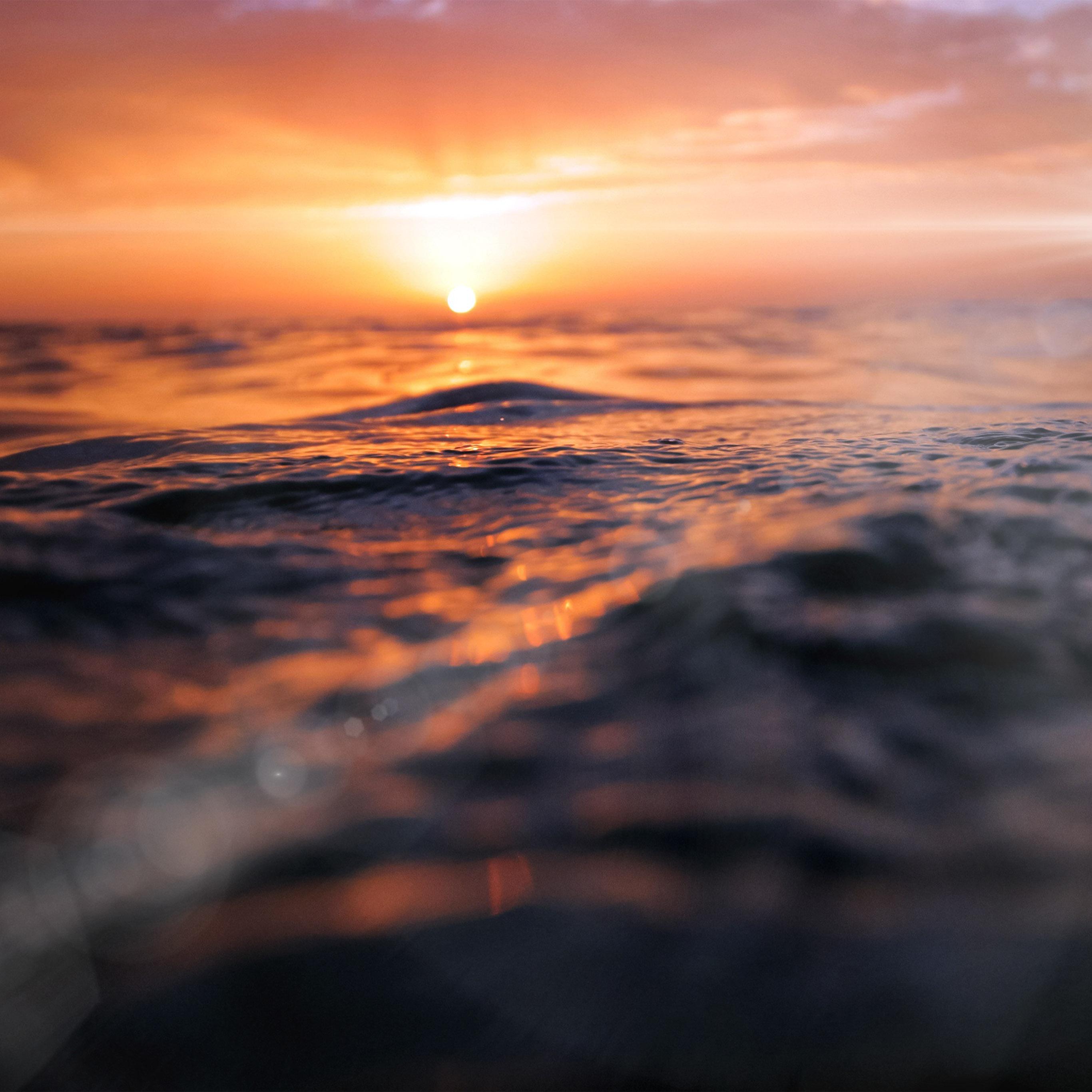 2732x2732 Sunny ocean wallpaper for iPhone and iPad