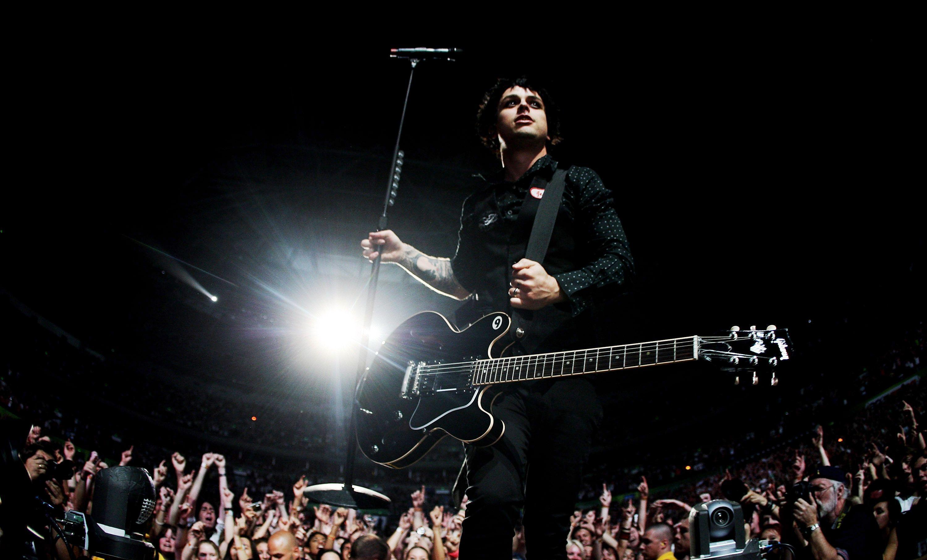 3000x1811 Billie Joe Armstrong Wallpaper