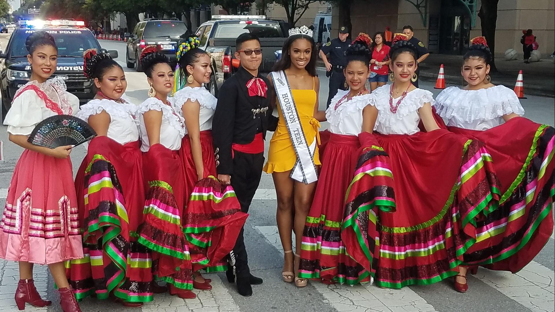 1920x1080 El Grito': Mexico's Independence Day