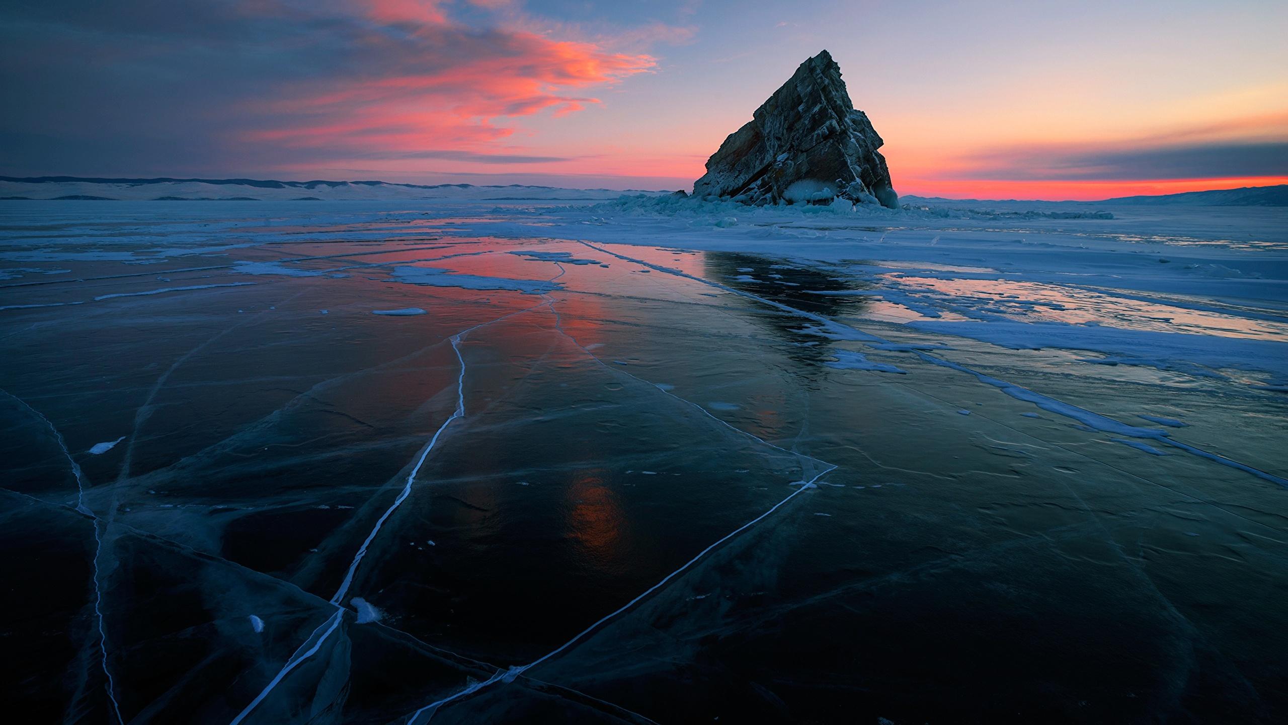 2560x1440 Picture Russia Baikal, Island of Elenka Ice Nature Lake 2560x1440