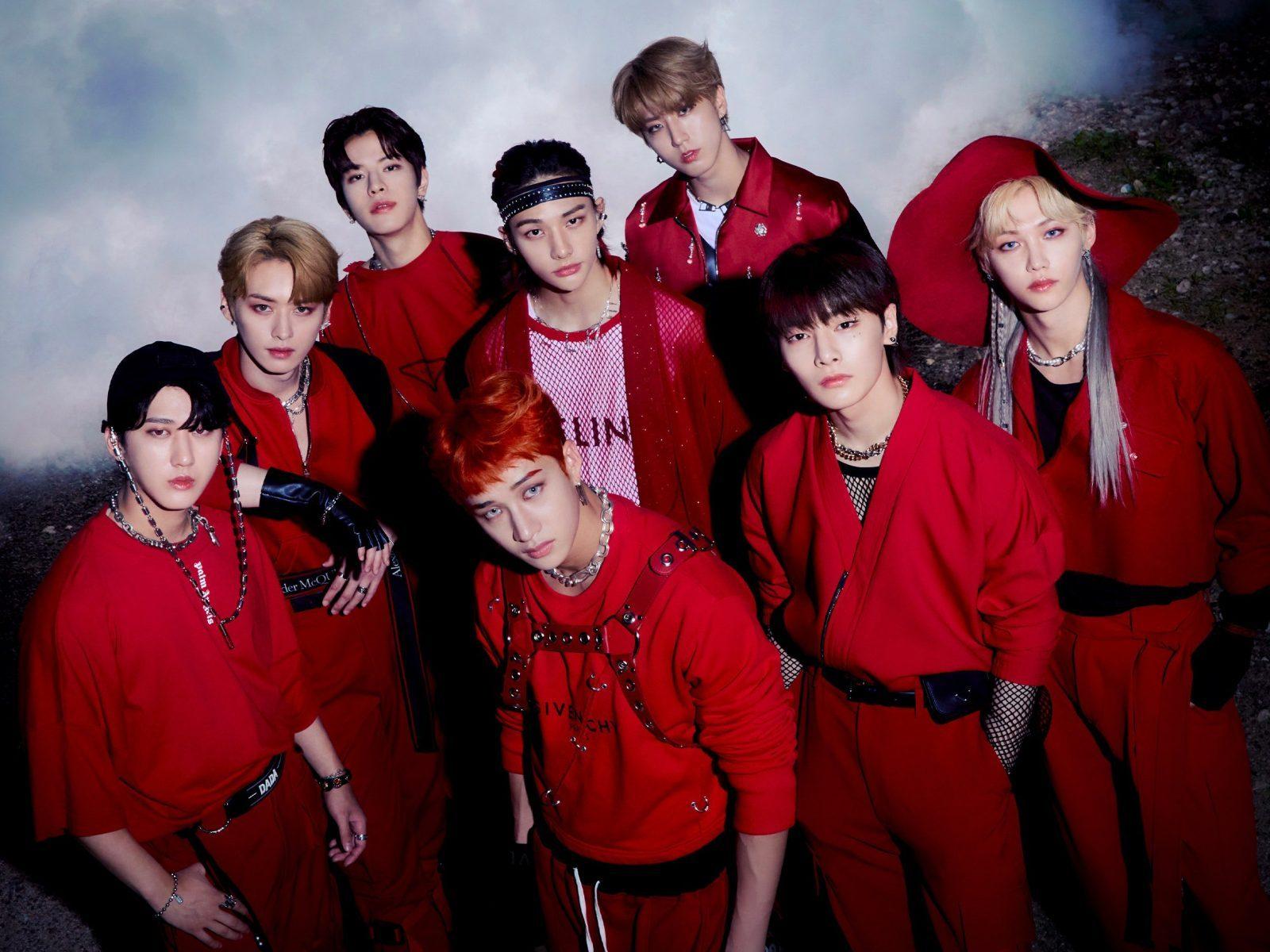 1600x1200 Stray Kids New Holiday Special Single 'Christmas EveL': Release Date & Pre Orders