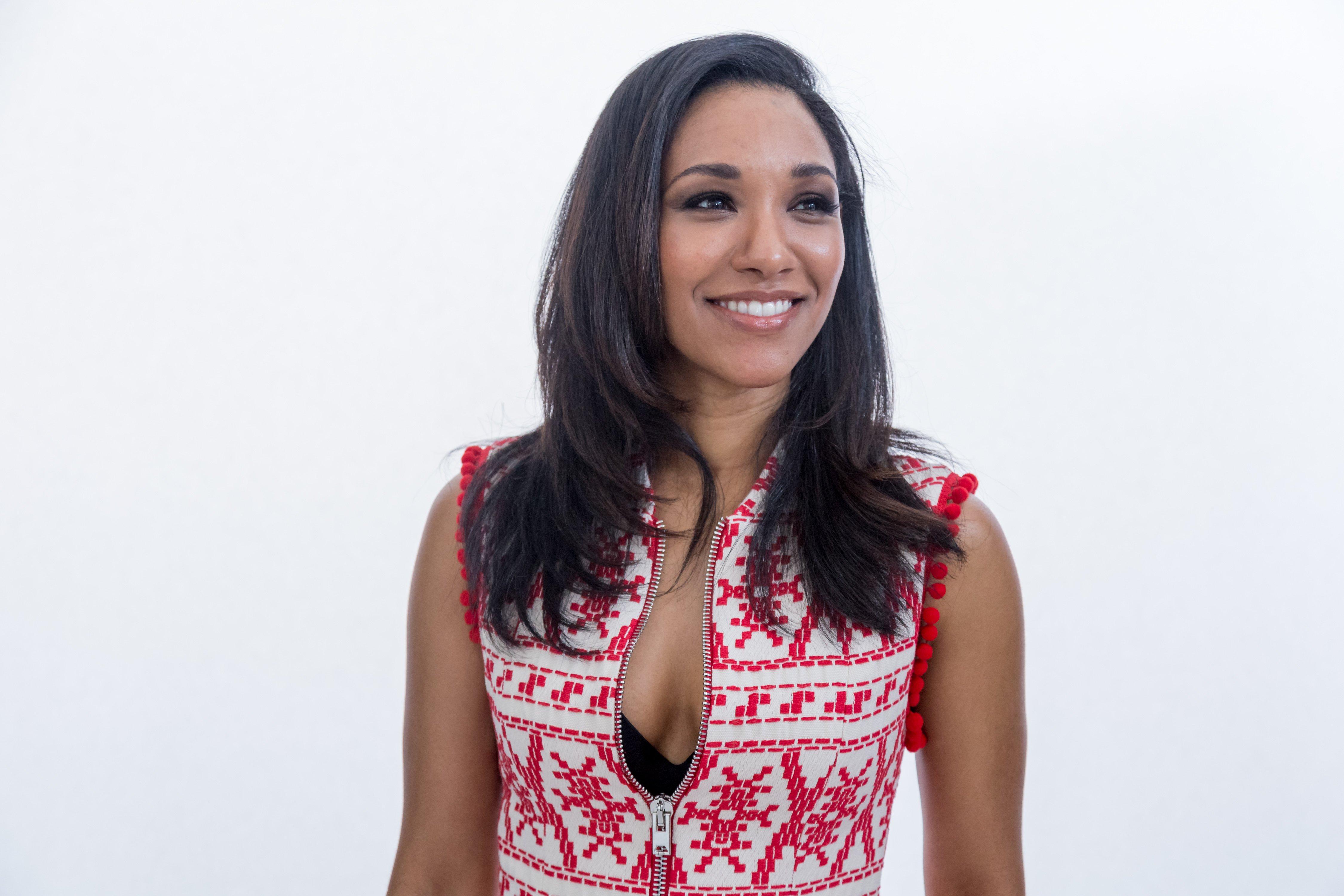 4500x3000 Candice Patton 4k Ultra HD Wallpaper
