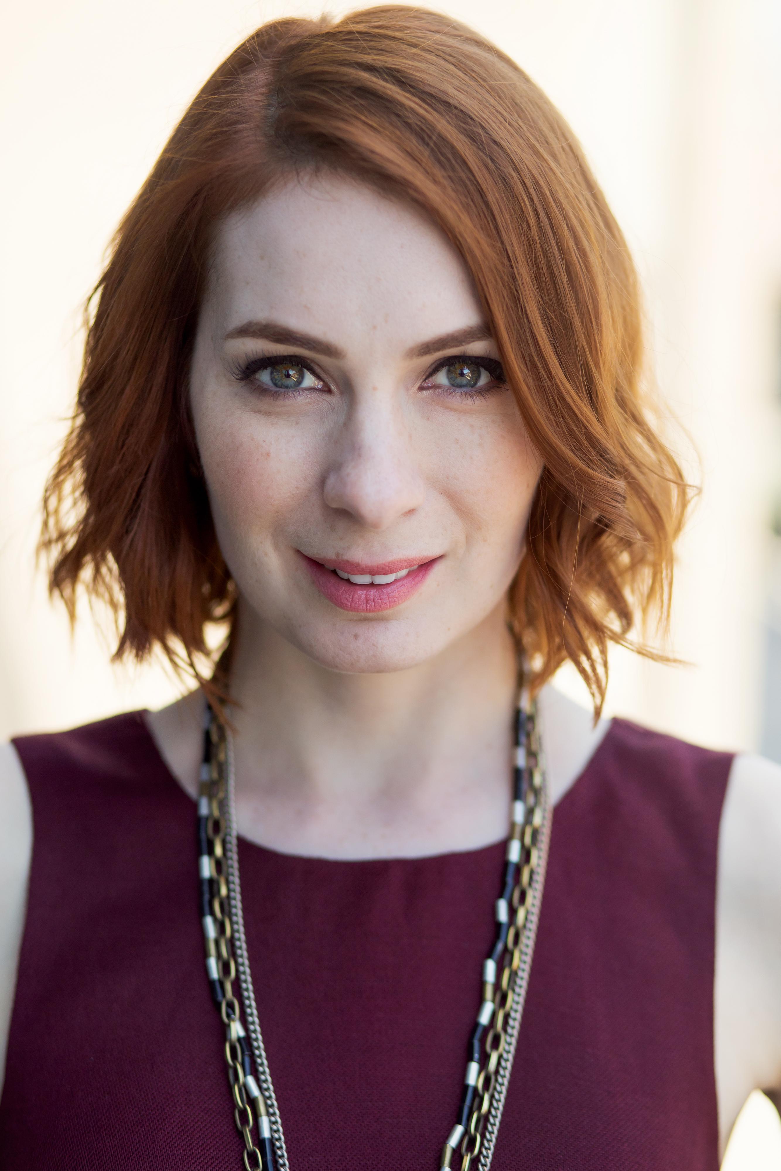 2667x4000 Felicia Day (photo credit Christina Ganolfo) • Happier in Hollywood