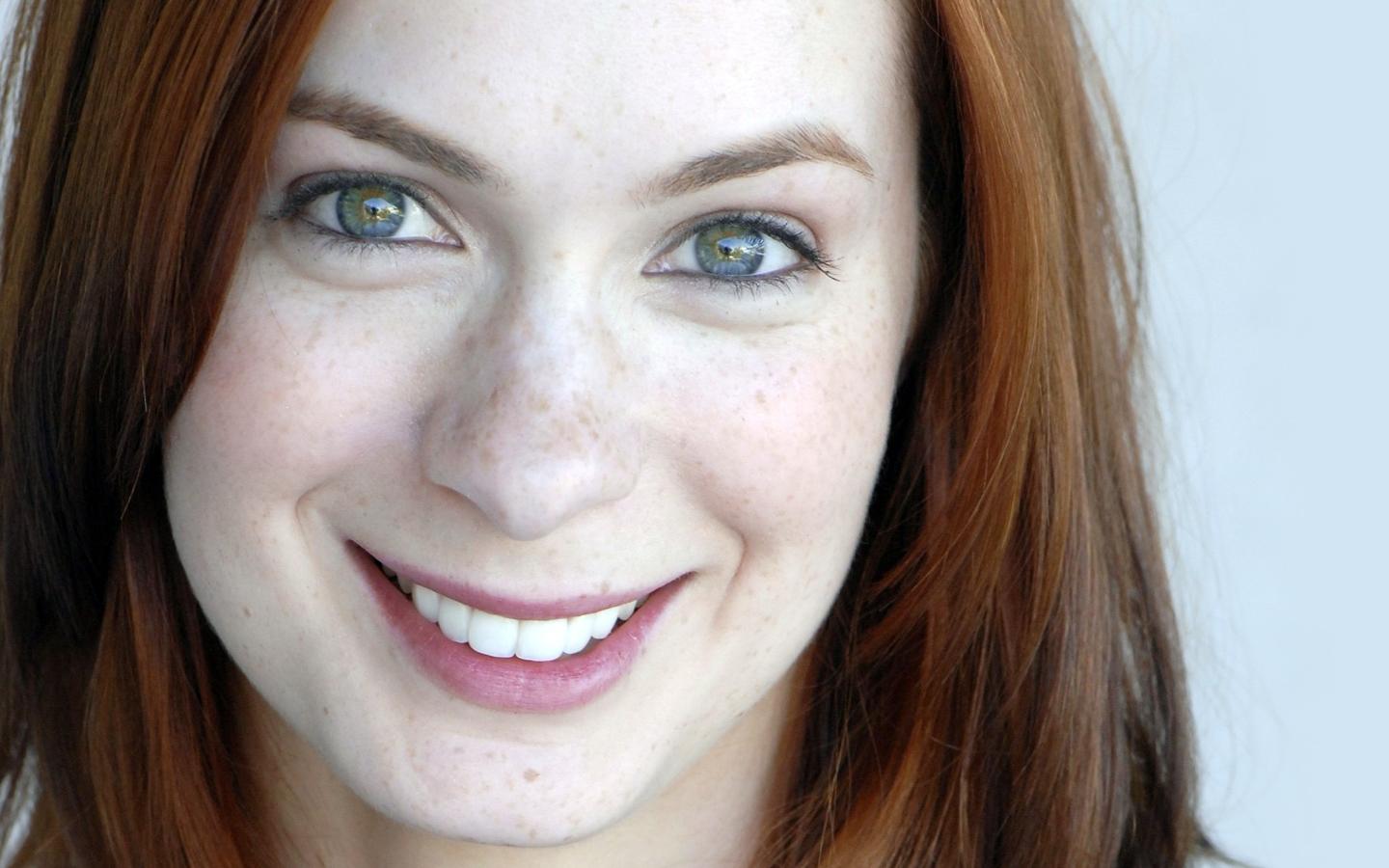 1440x900 Free download Felicia Day Wallpaper 1440x900 Picture [1440x900] for your Desktop, Mobile & Tablet. Explore Felicia Day Wallpaper. Felicia Day Wallpaper, Rainy Day Wallpaper, Wallpaper Valentines Day