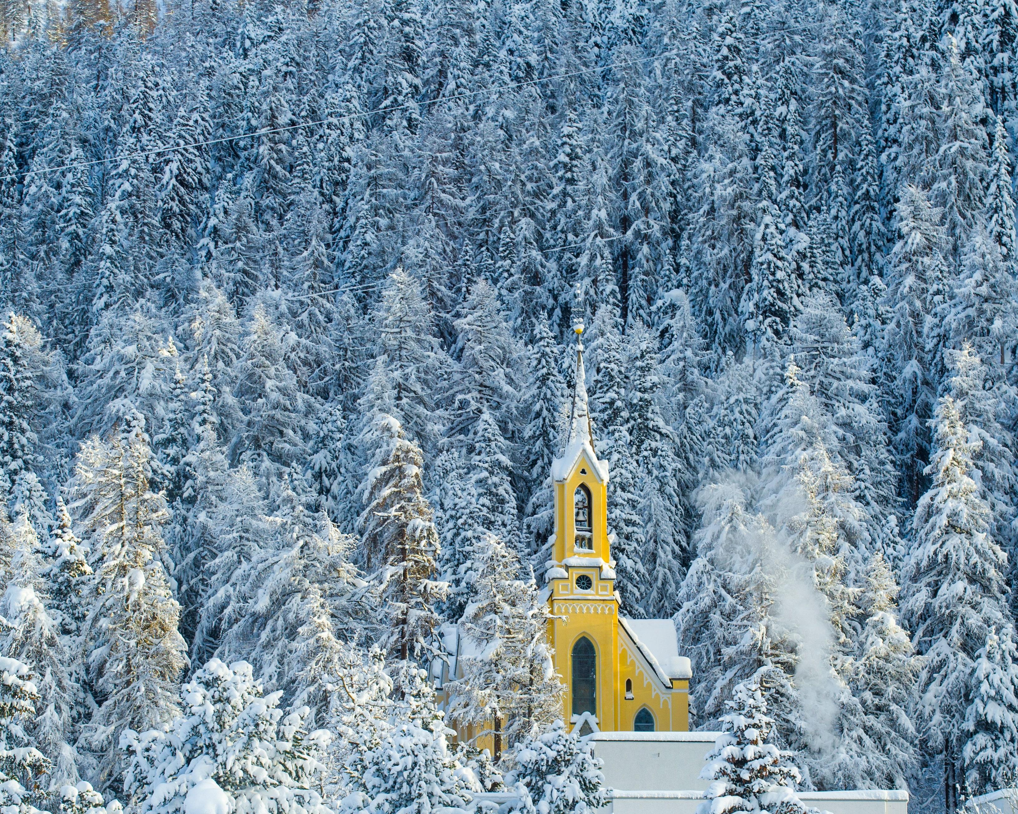 3260x2608 Photo That Prove Switzerland Is a Winter Wonderland. Condé Nast Traveler
