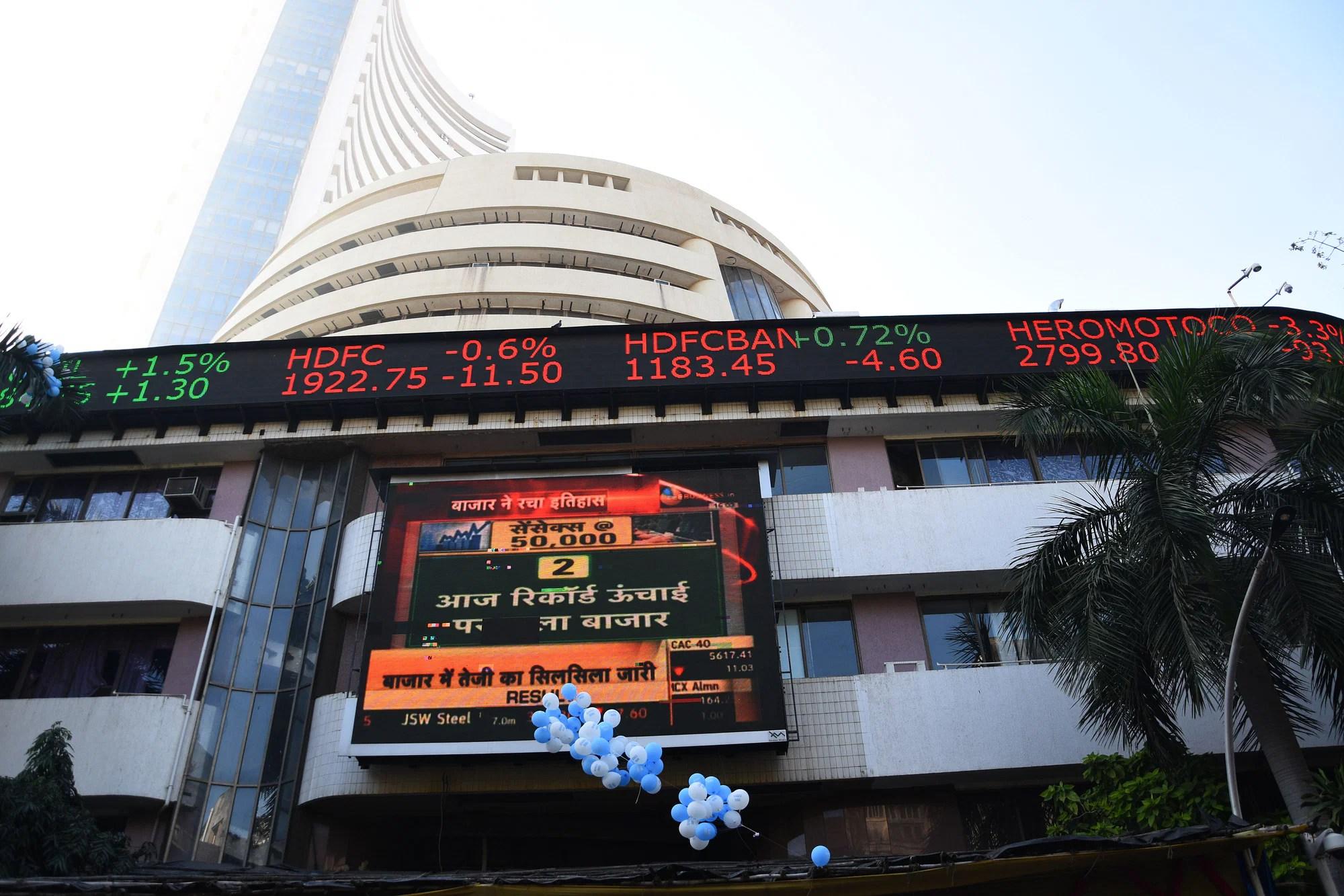 2000x1333 Earth News: Stock market collapse and more than 130 companies hacked!-Realtime Updates On Breaking News & Headlines