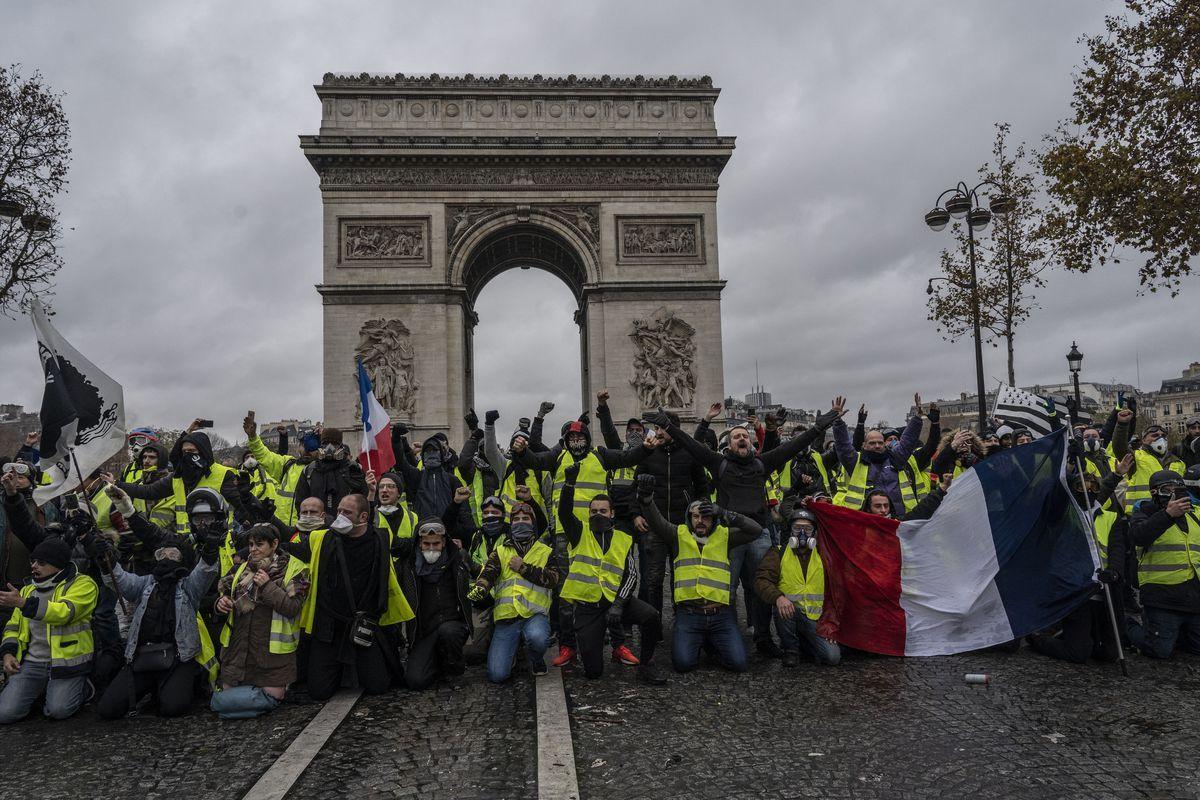 1200x800 France's “yellow vests” protests against Macron turning deadlier