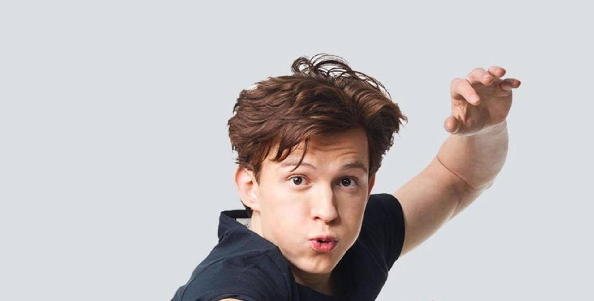 1920x972 Download Thomas Stanley Holland Wallpaper