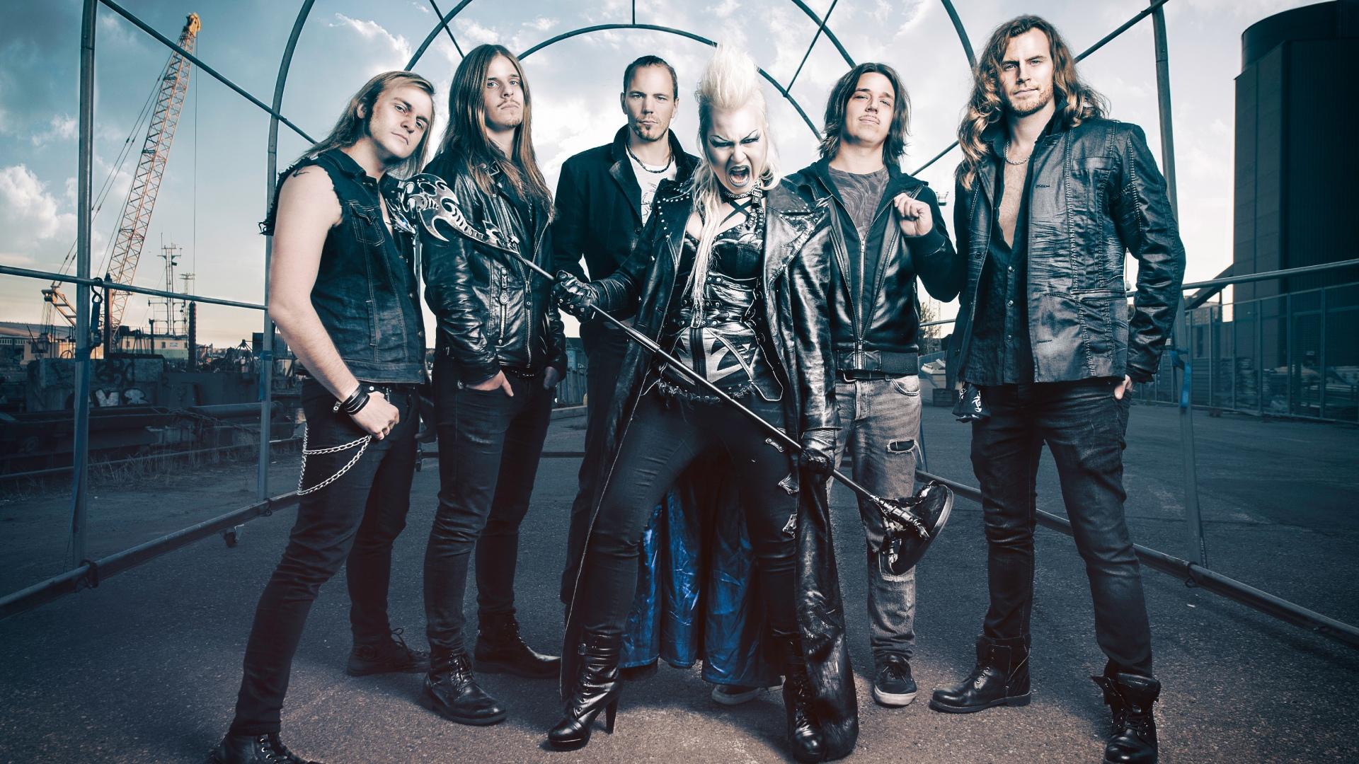 Battle beast eye of the storm. Battle Beast. Батл Бест группа. Ноора Лоухимо.