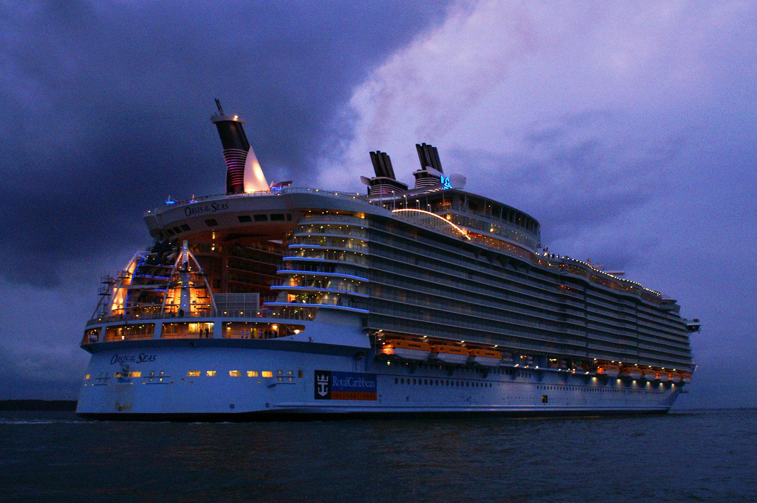 1540x1024 Oasis of the Seas POSTCARDS