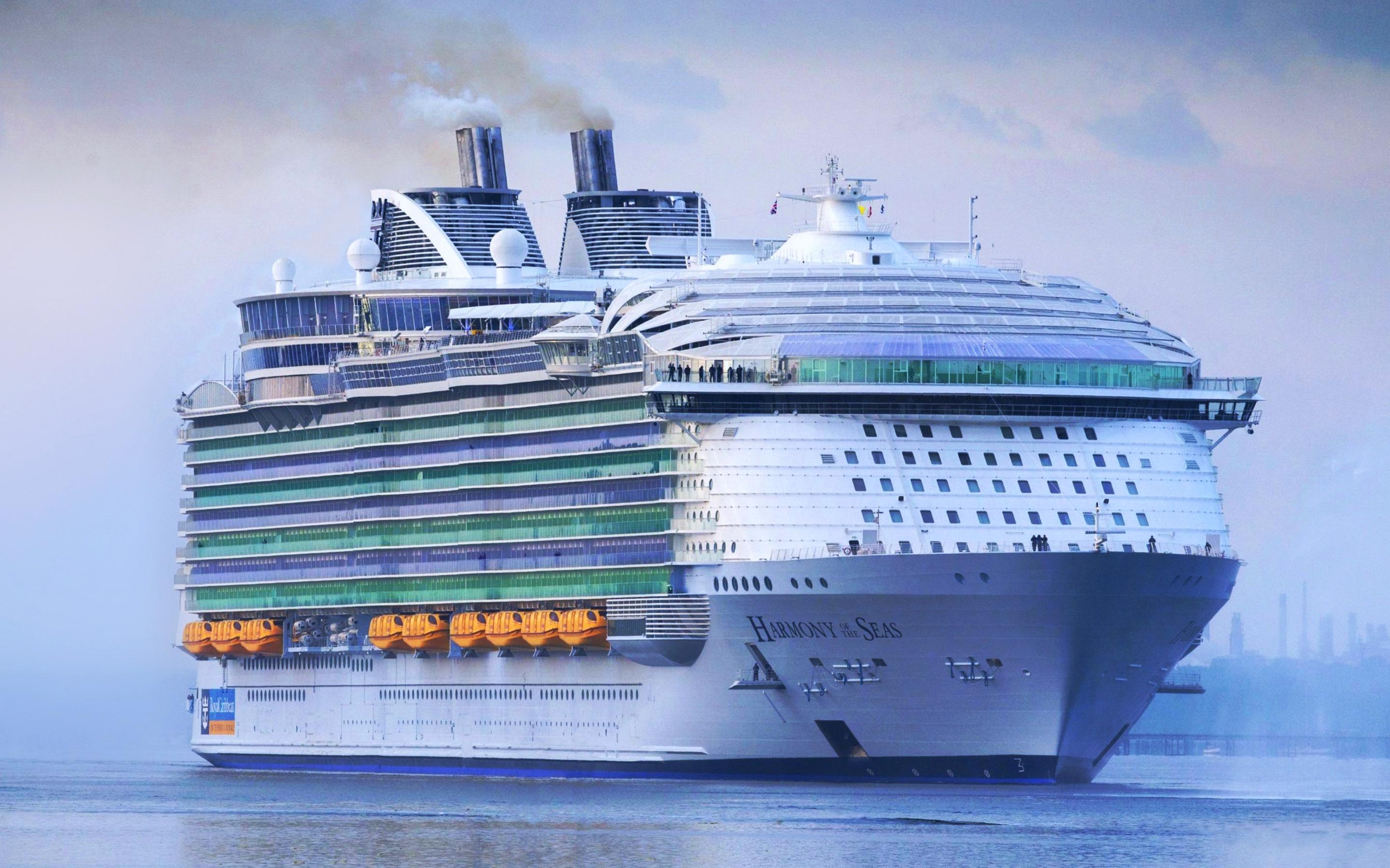 2880x1800 Download wallpaper Harmony of the Seas, cruise ship, port, biggest ship, Oasis class, MS Harmony of the Seas for desktop with resolution 2880x1800. High Quality HD picture wallpaper