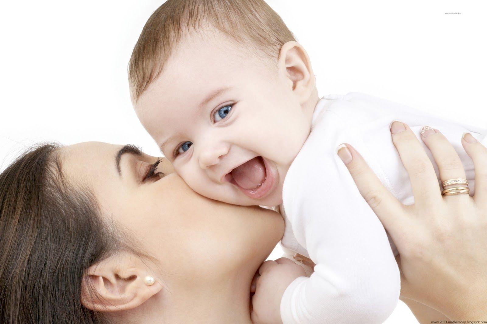1600x1066 Mother And Little Son Wallpaper