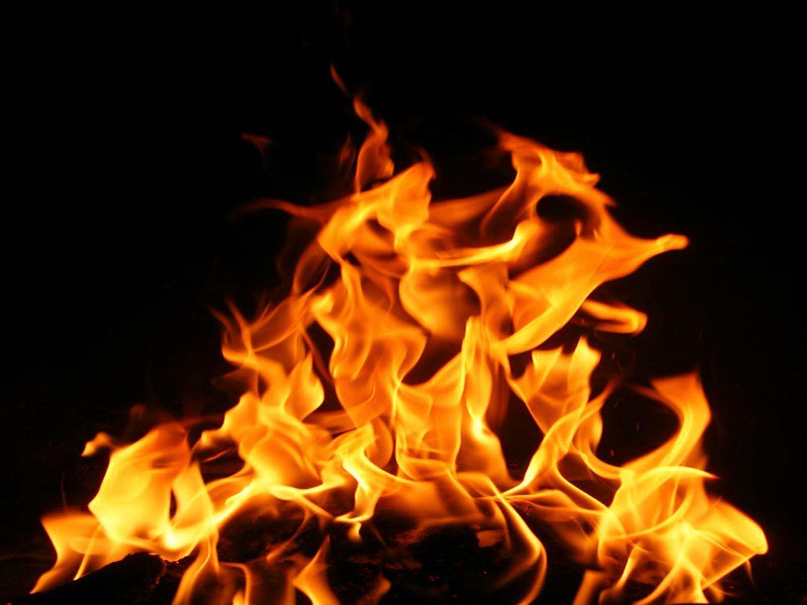 1600x1200 Fire Desktop Background