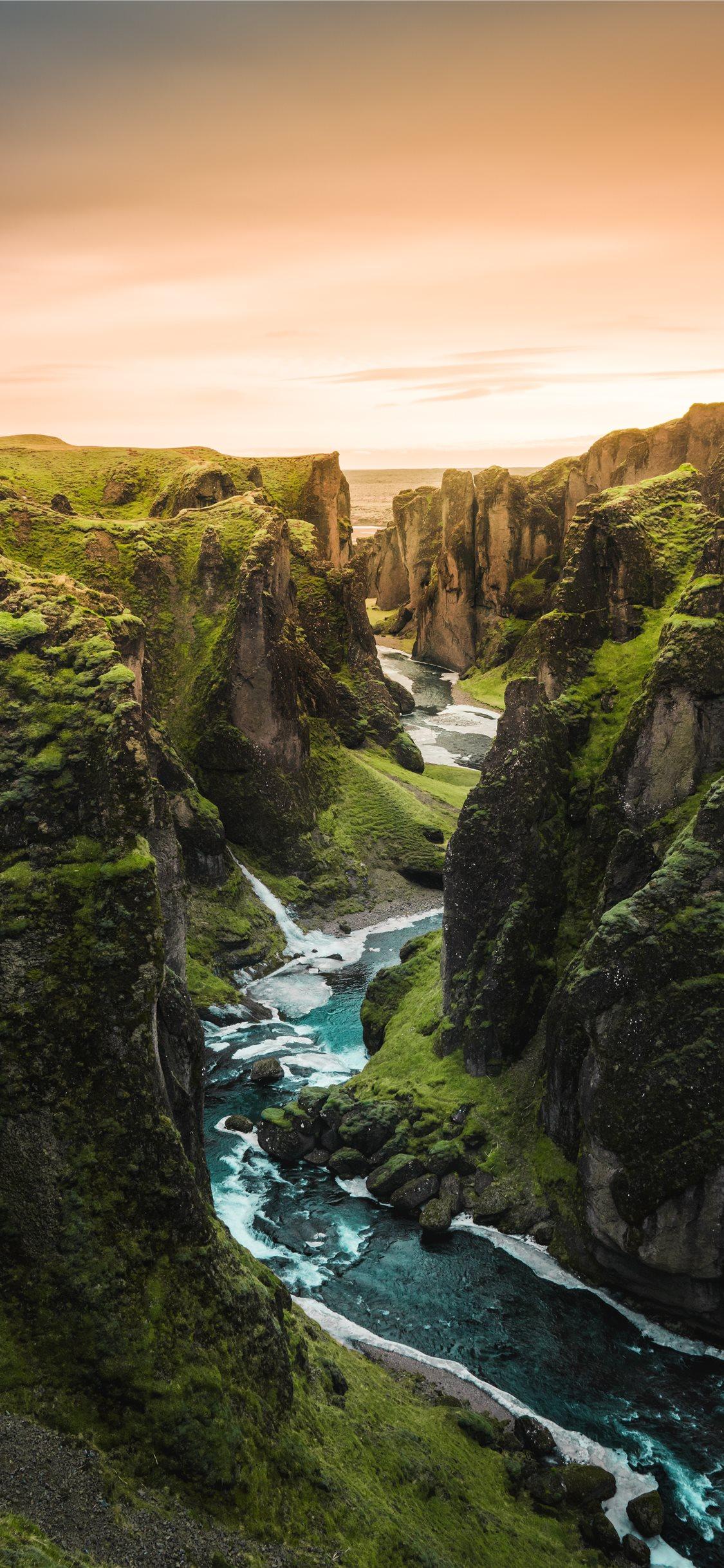 1125x2436 Best Iceland iPhone X HD Wallpaper