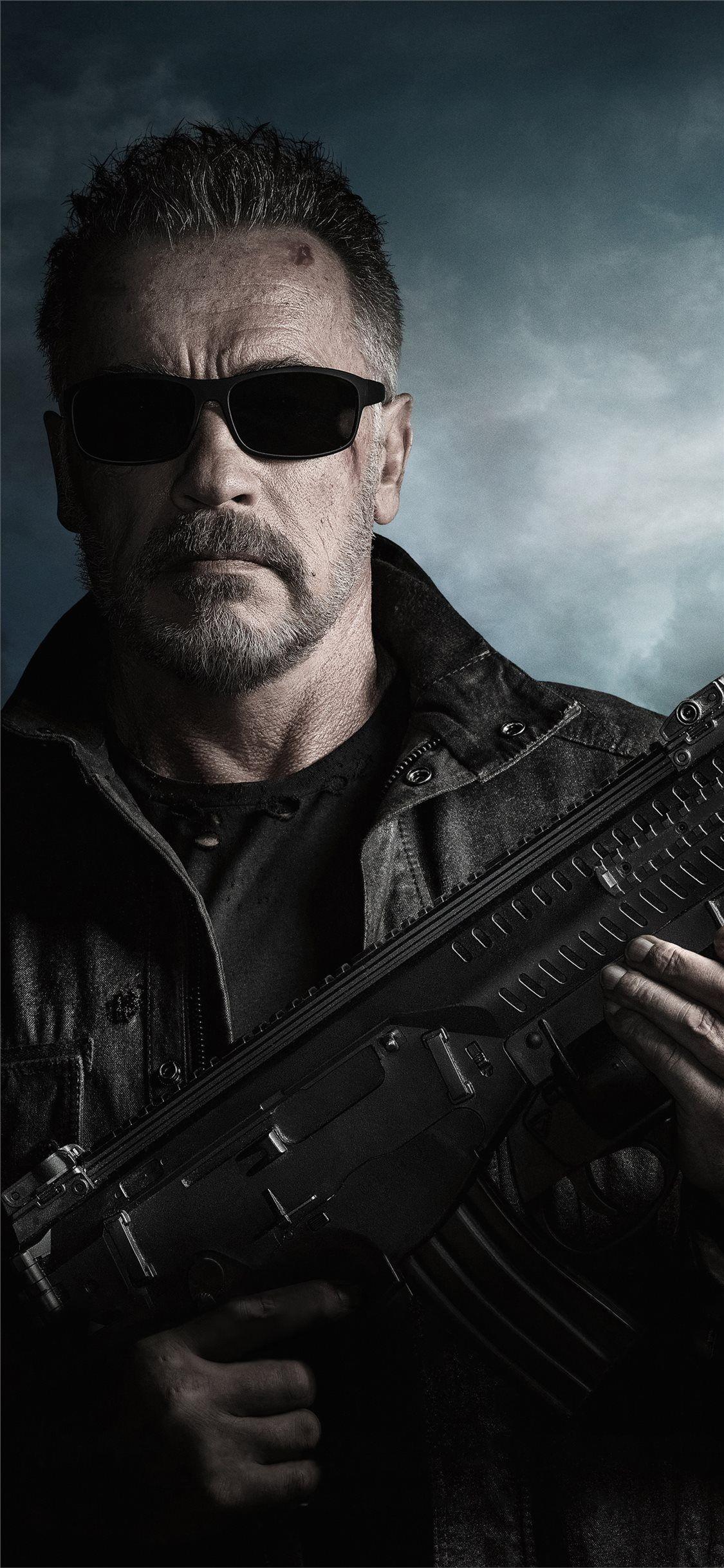 1125x2436 arnold schwarzenegger in terminator dark fate 4k Wallpaper. Arnold schwarzenegger, Terminator, Schwarzenegger