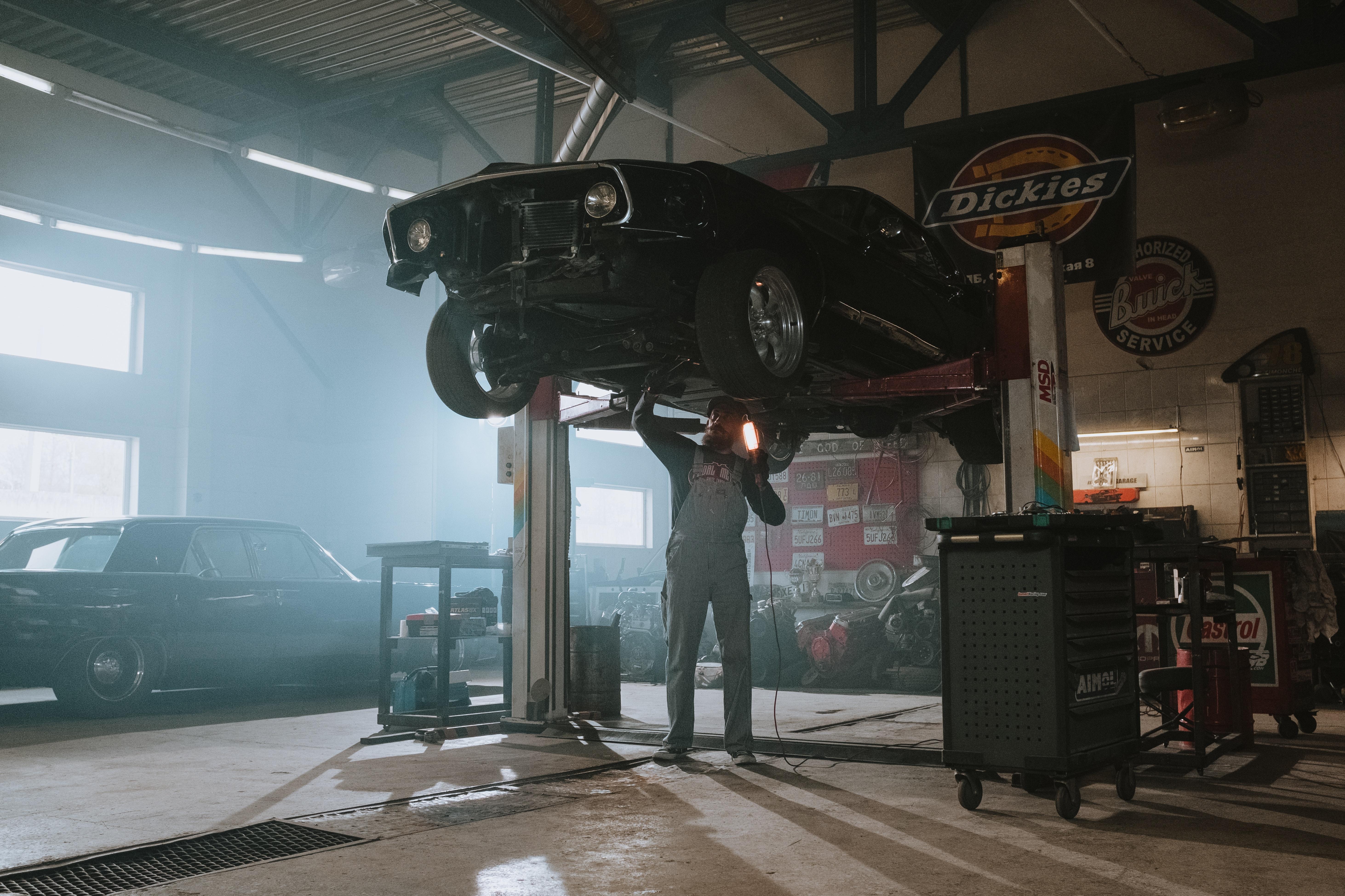 5850x3900 Car Mechanic Photo, Download The BEST Free Car Mechanic & HD Image