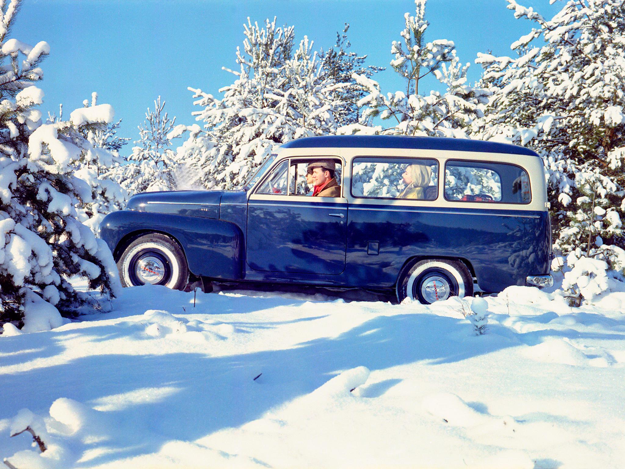 2048x1536 Volvo, Pv Ph, Duett, Stationwagon, Retro, Winter Wallpaper HD / Desktop and Mobile Background