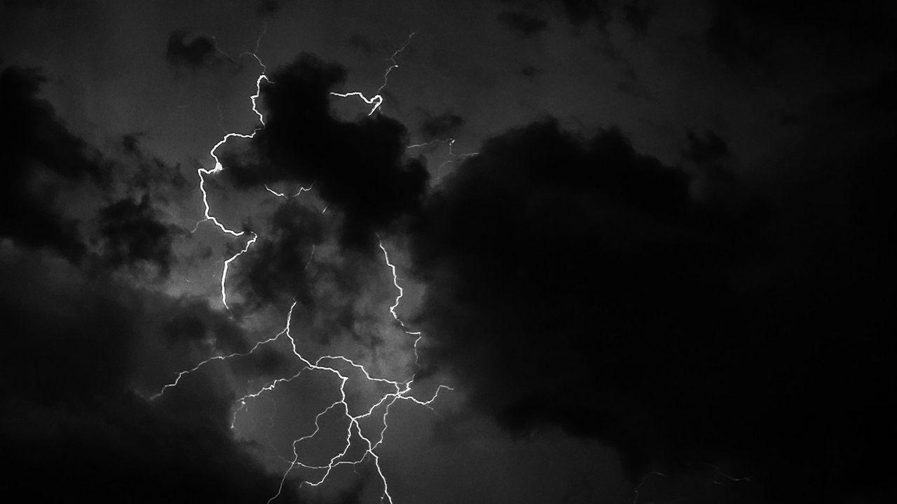 1280x720 Download wallpaper 1280x720 lightning, clouds, bw hd, hdv, 720p HD background